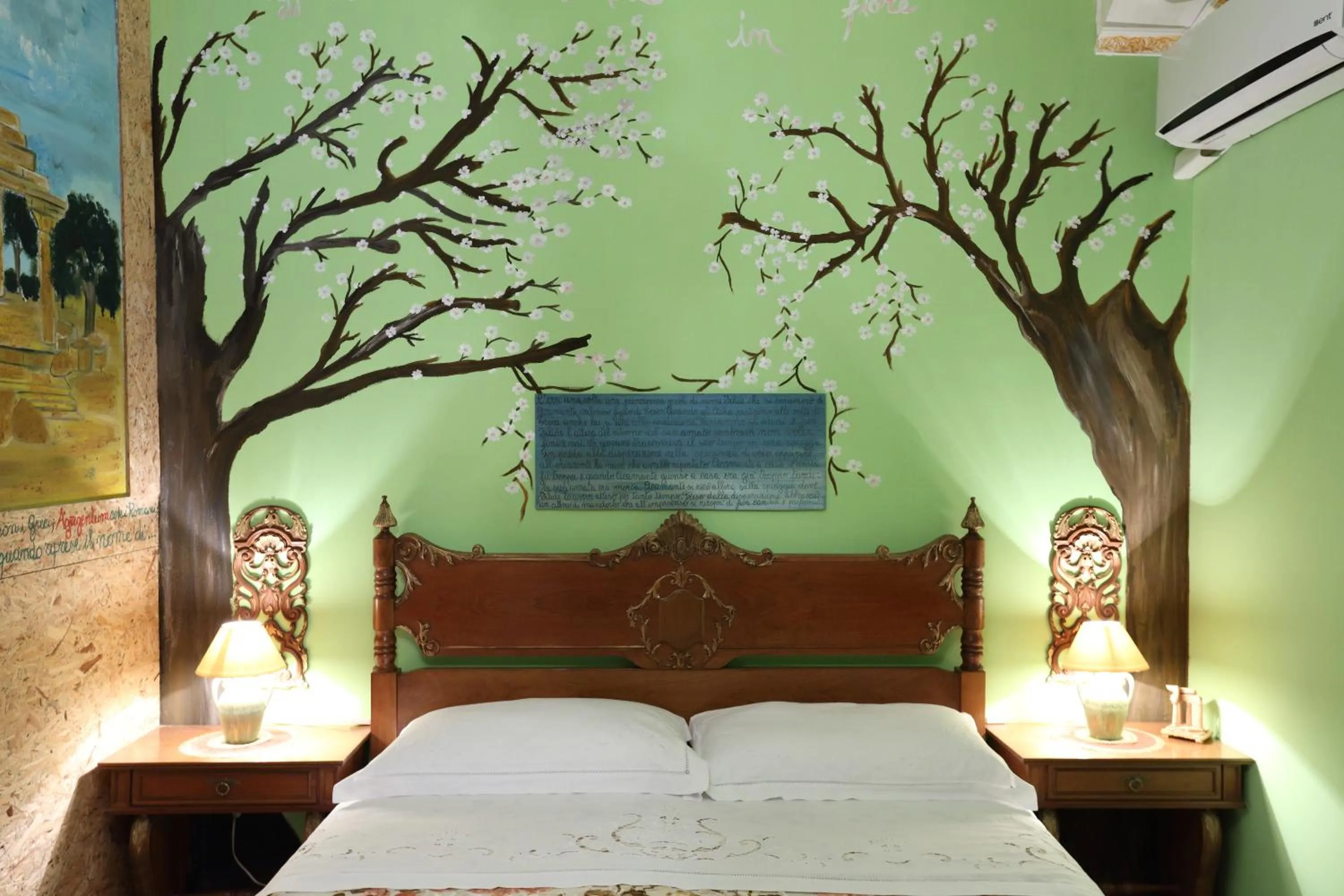 Comfort Triple Room - single occupancy in Sicilia In Miniatura "L'Atelier dell'Etna"