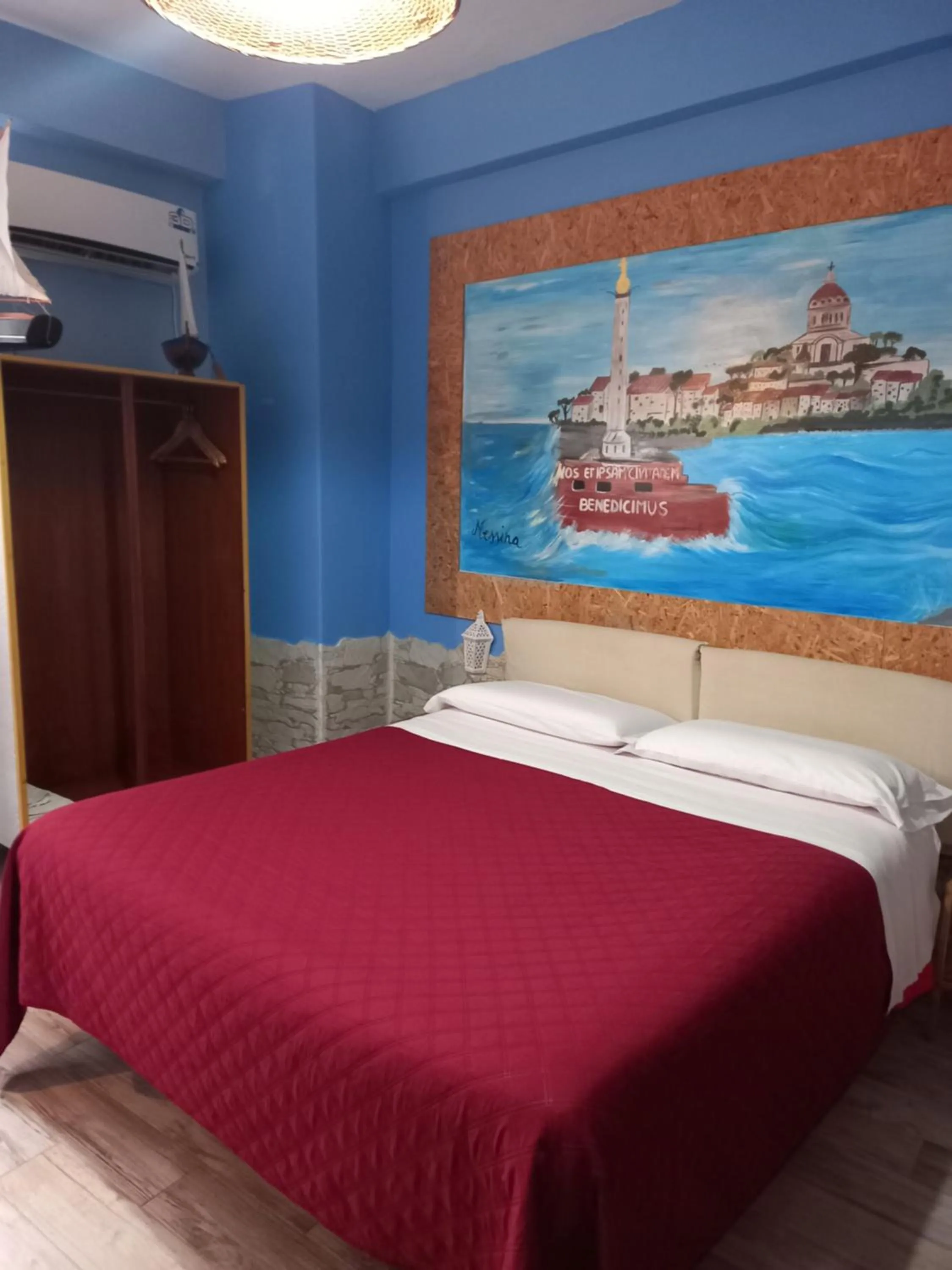 Family Room with Terrace - single occupancy in Sicilia In Miniatura "L'Atelier dell'Etna"
