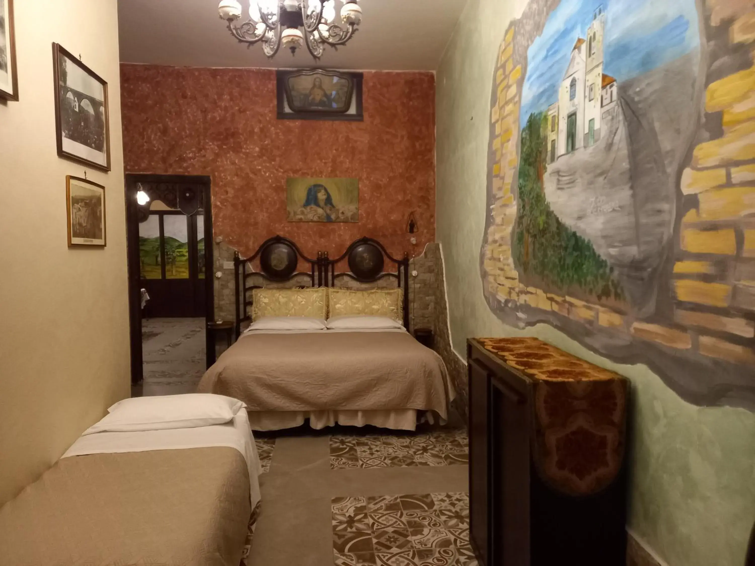 Suite with Spa Bath - single occupancy in Sicilia In Miniatura "L'Atelier dell'Etna" Suite with Spa Bath - single occupancy in Sicilia In Miniatura "L'Atelier dell'Etna"