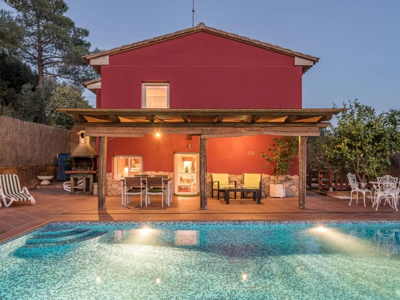 La Nova by Costabravaway