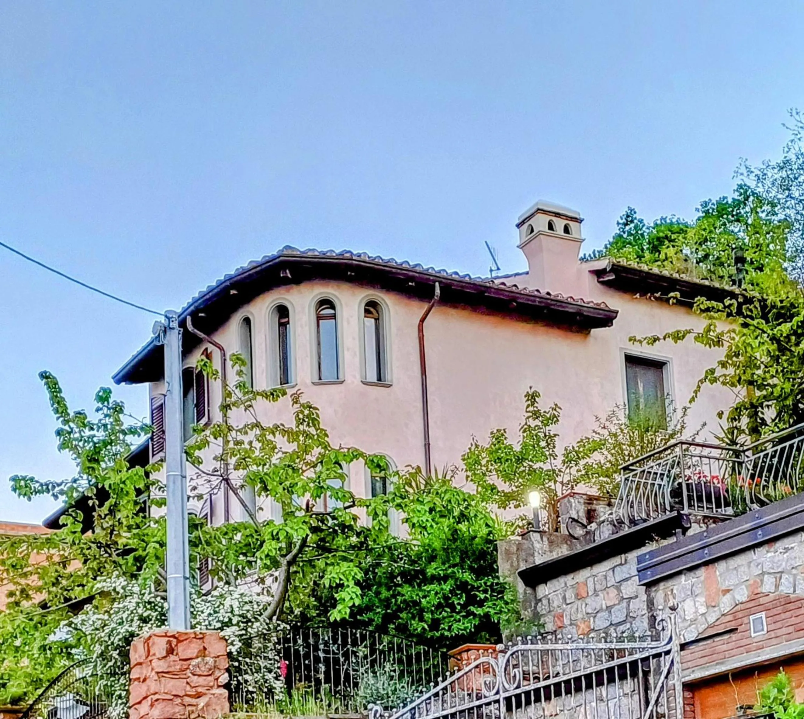 Property building in Monti e Mare