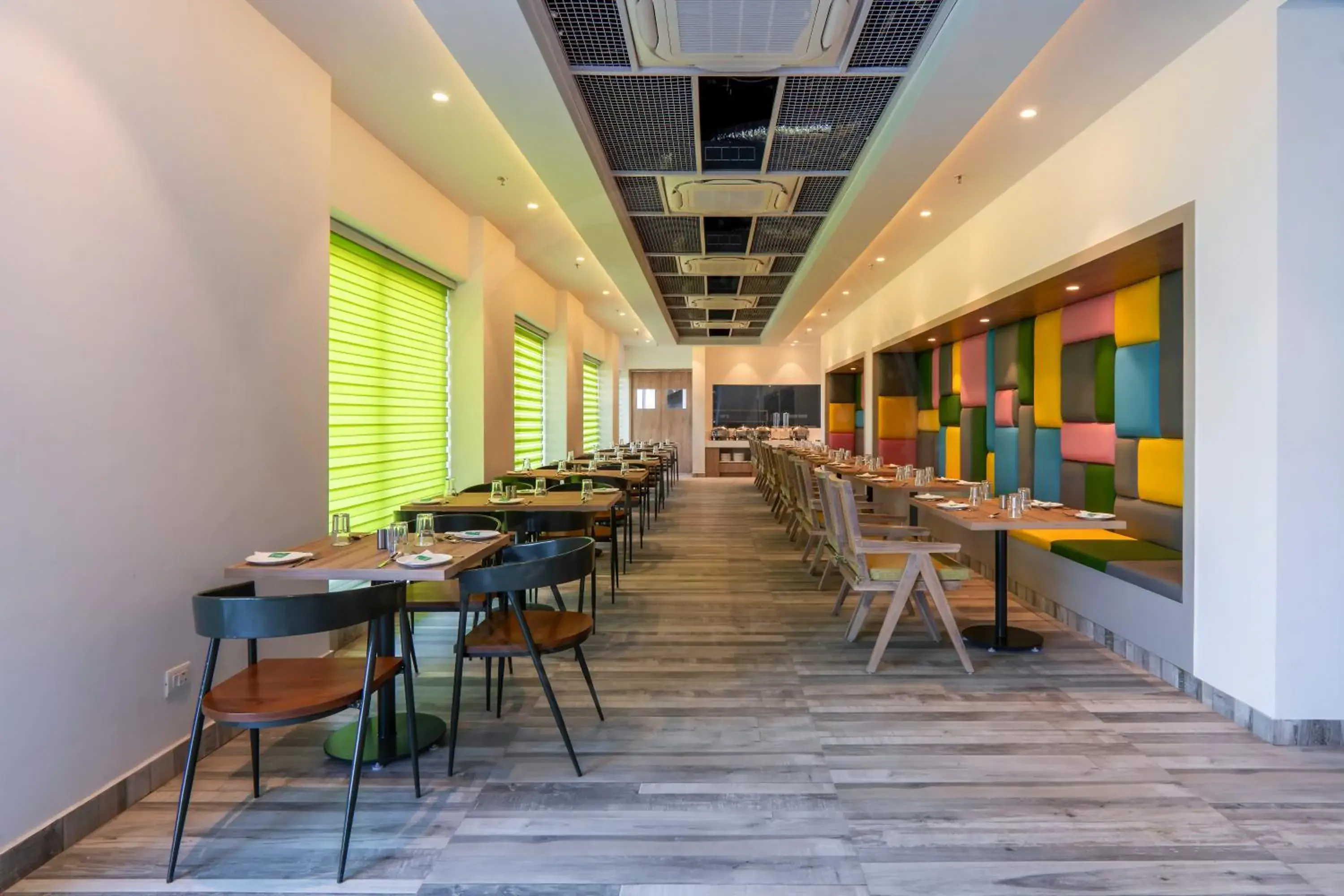 Restaurant/places to eat in Le Roi Dehradun at Dehradun Railway Station Restaurant/places to eat in Le Roi Dehradun at Dehradun Railway Station