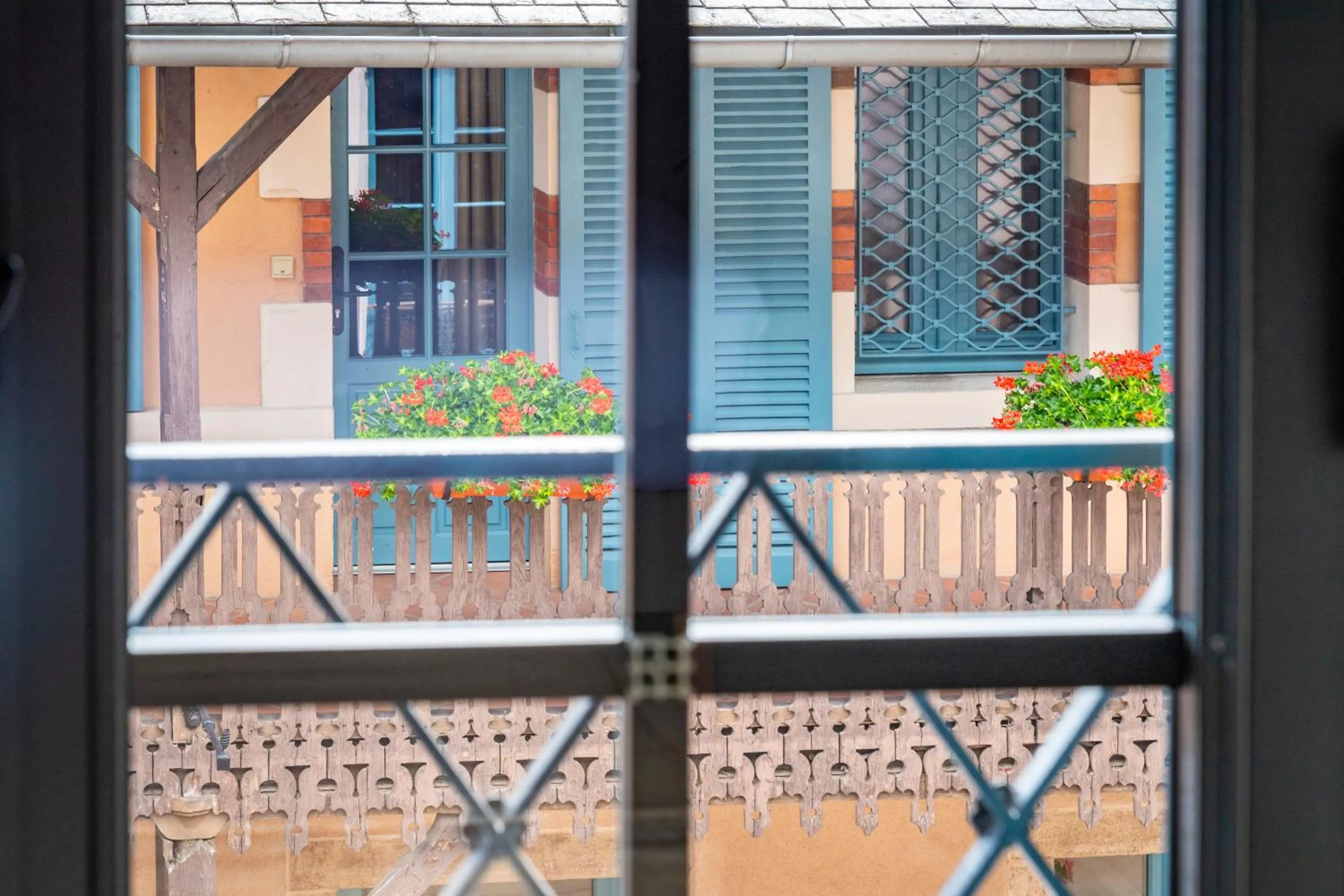 View (from property/room) in Hôtel de la Poste à Avallon, Bourgogne