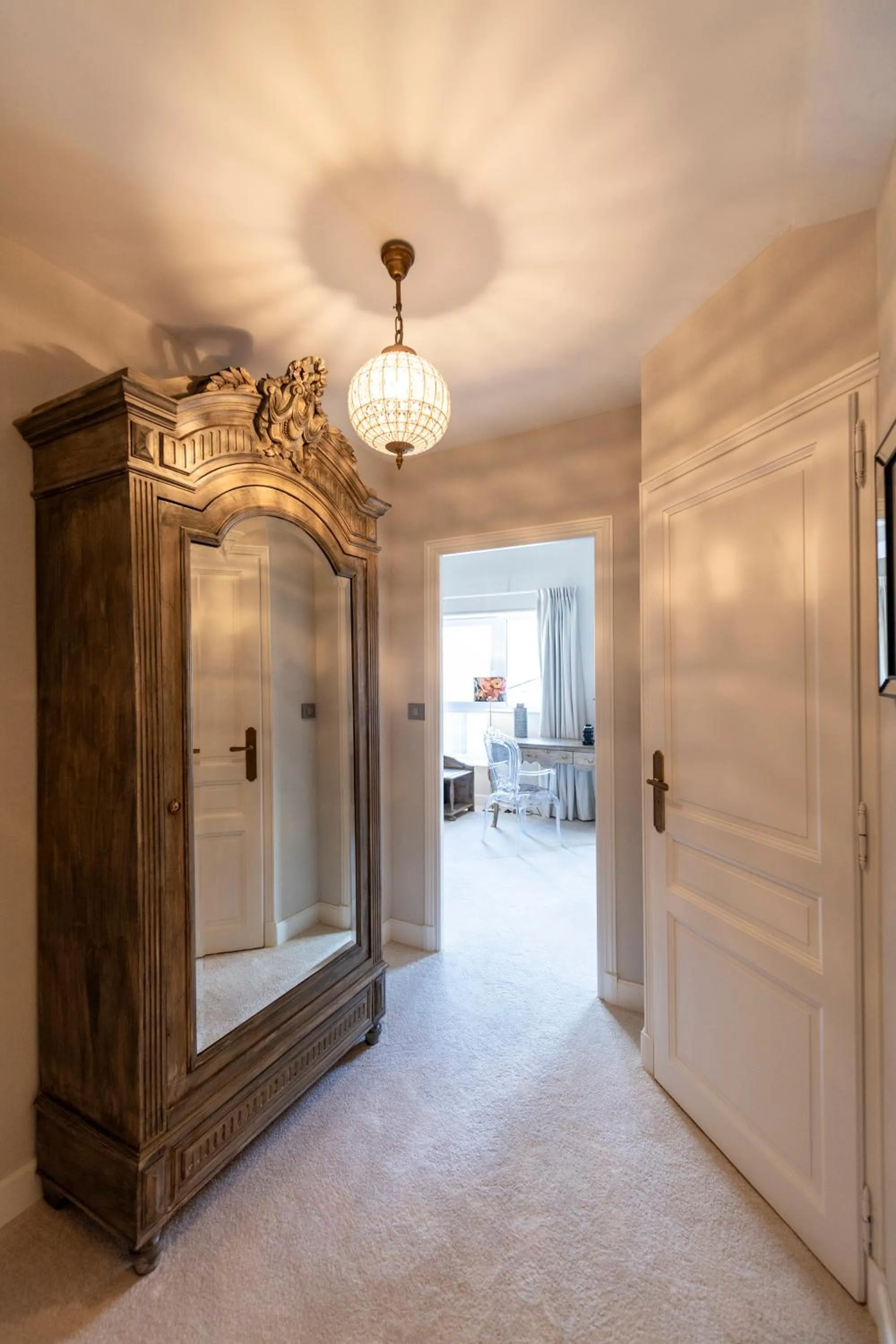 Decorative detail in Hôtel de la Poste à Avallon, Bourgogne