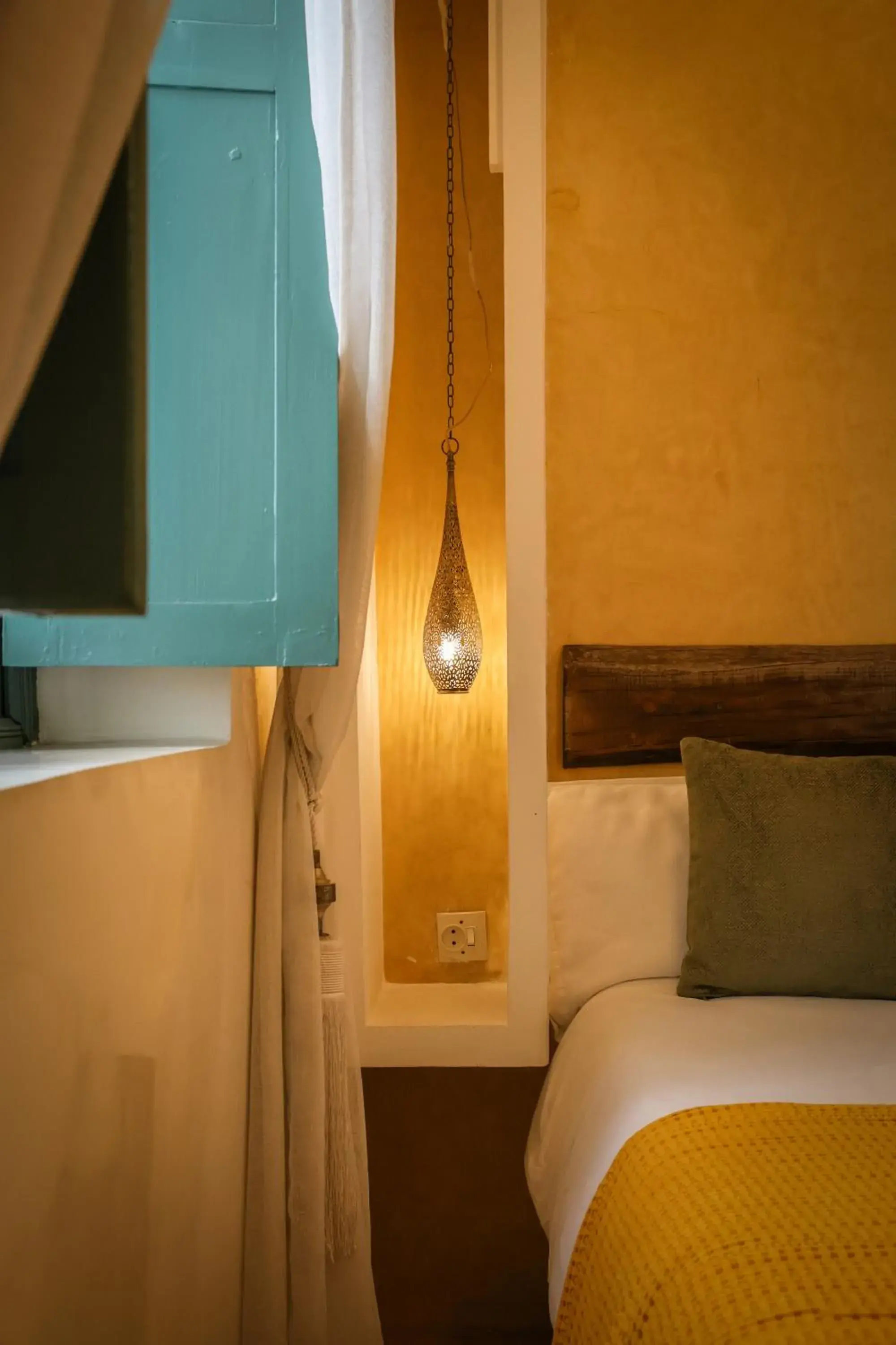 Decorative detail, Bed in Riad 11 Zitoune Decorative detail, Bed in Riad 11 Zitoune