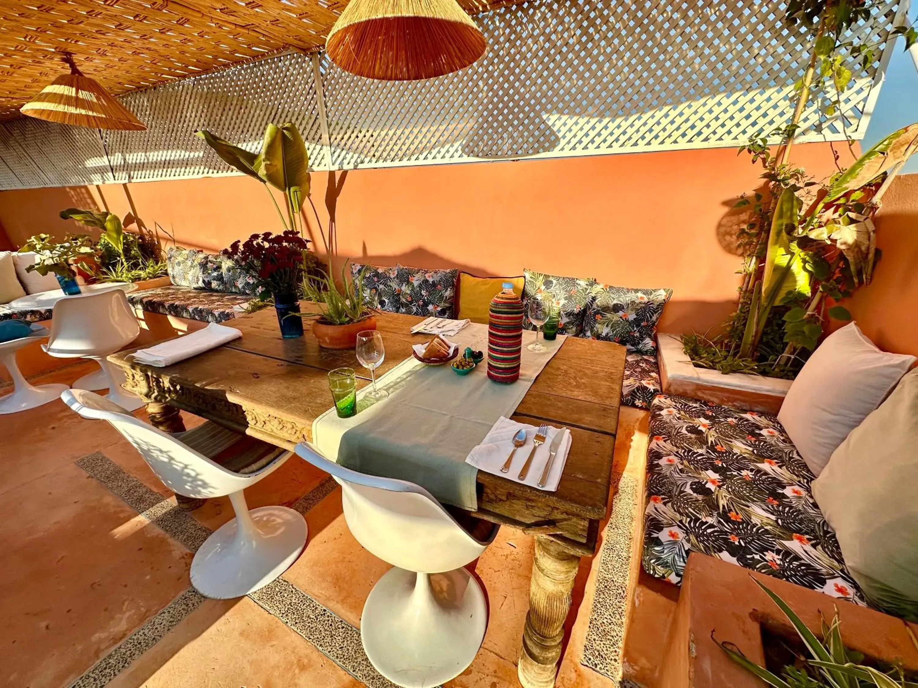 Restaurant/places to eat in Riad 11 Zitoune Restaurant/places to eat in Riad 11 Zitoune