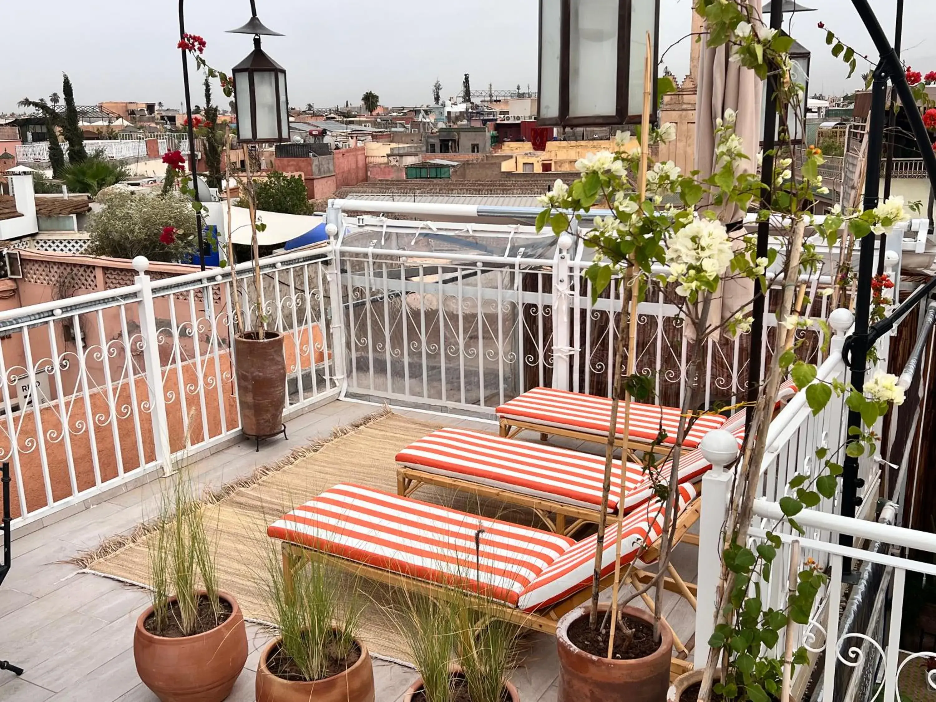 Property building in Riad 11 Zitoune Property building in Riad 11 Zitoune