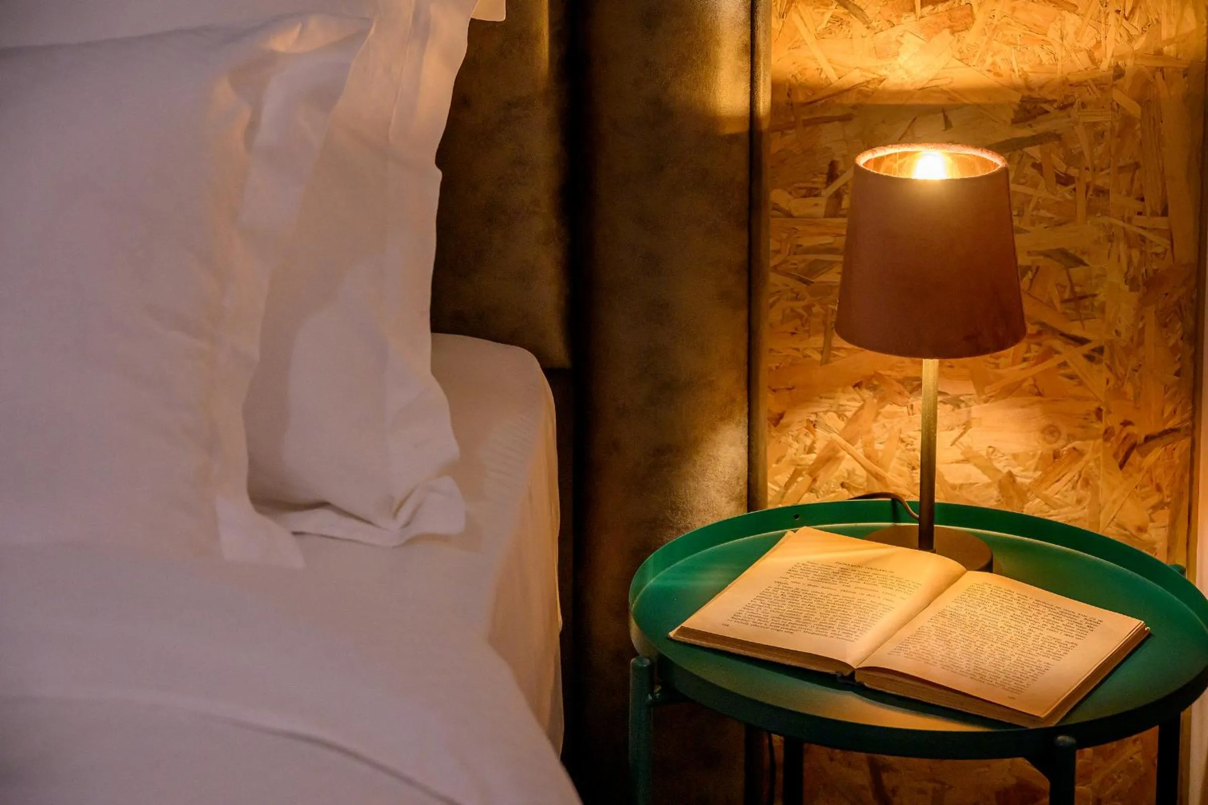 Bed in Yellow house with private parking