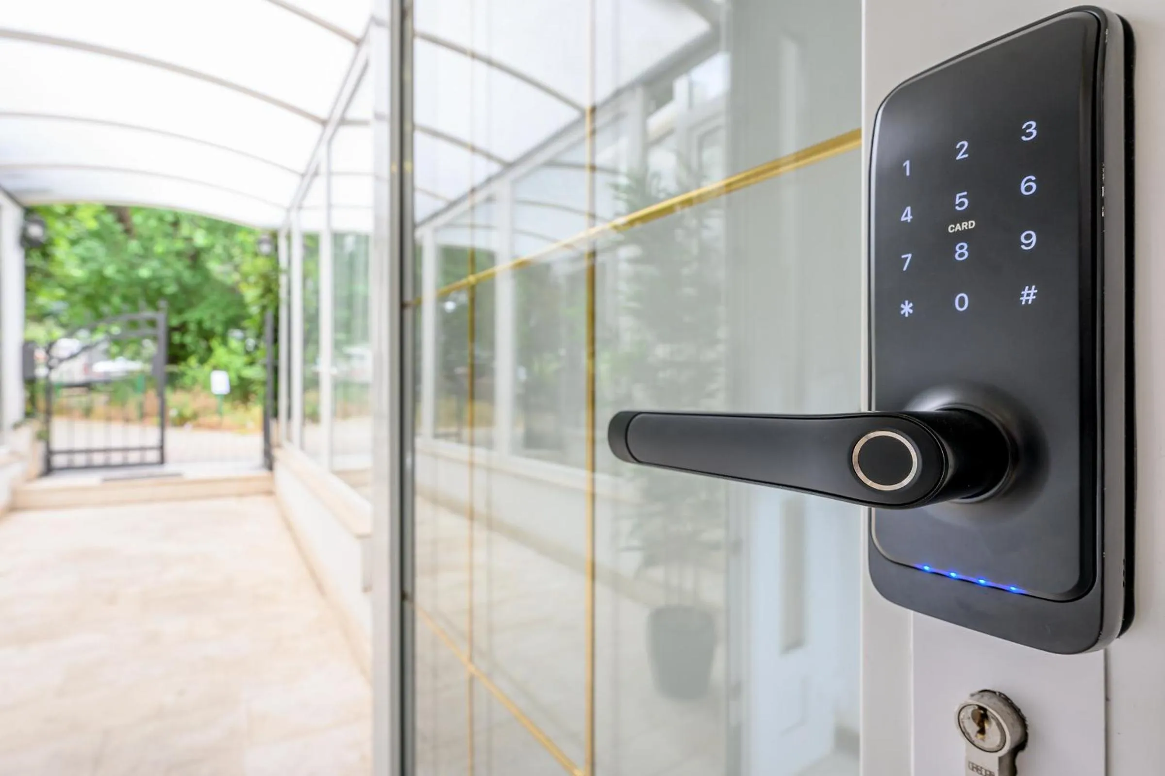 Yellow house with private parking