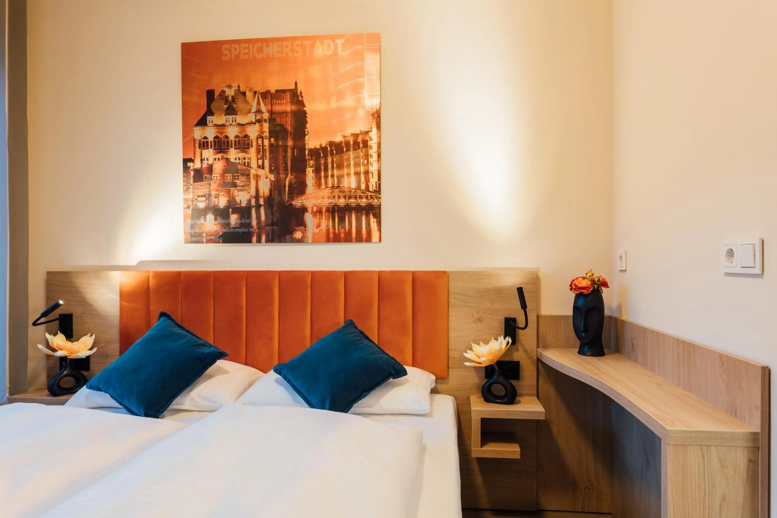 Bed in MYKY Aparthotel Harburg - Free Parking