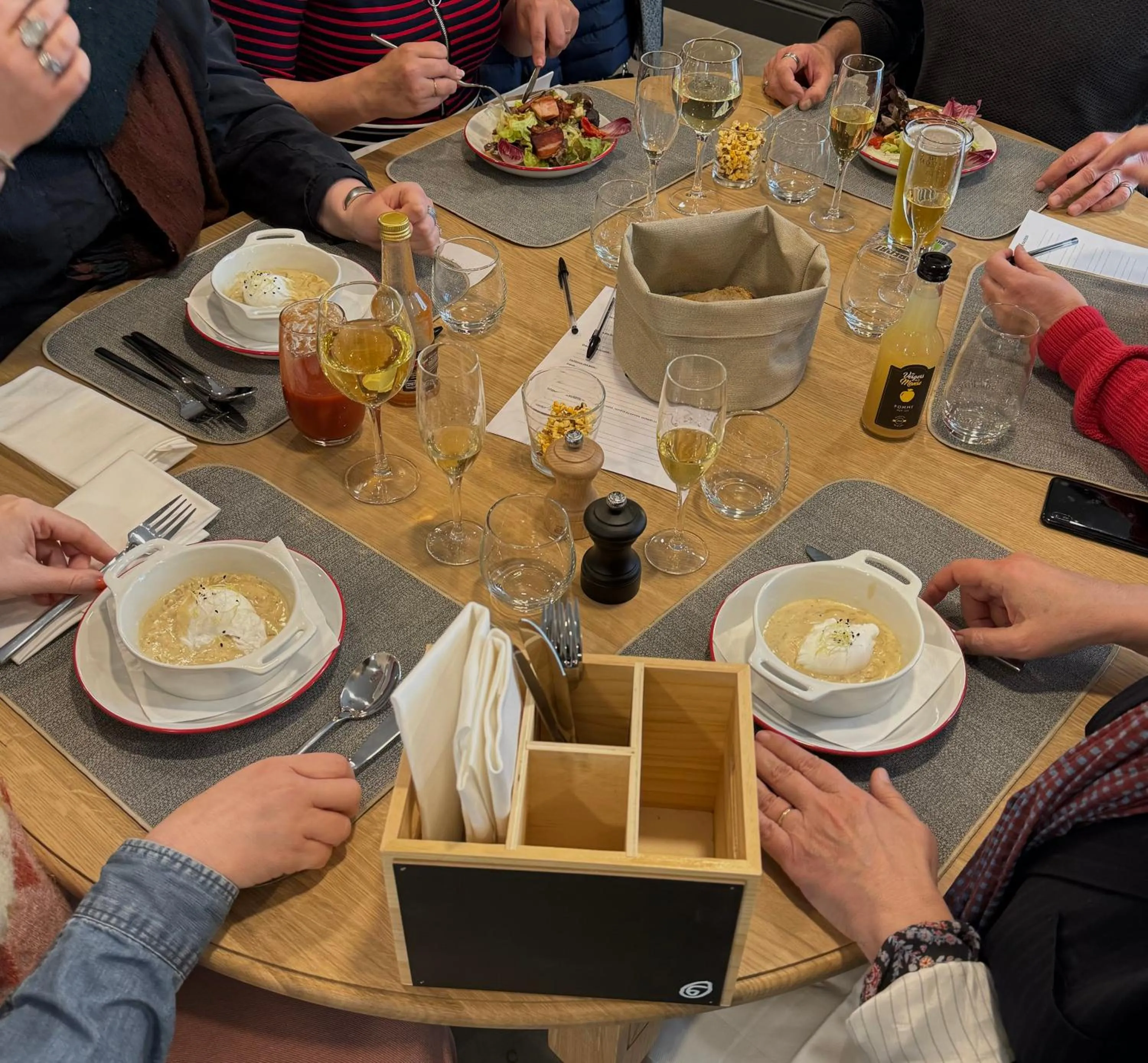 Restaurant/places to eat in Beelodge Hotel Blois Centre