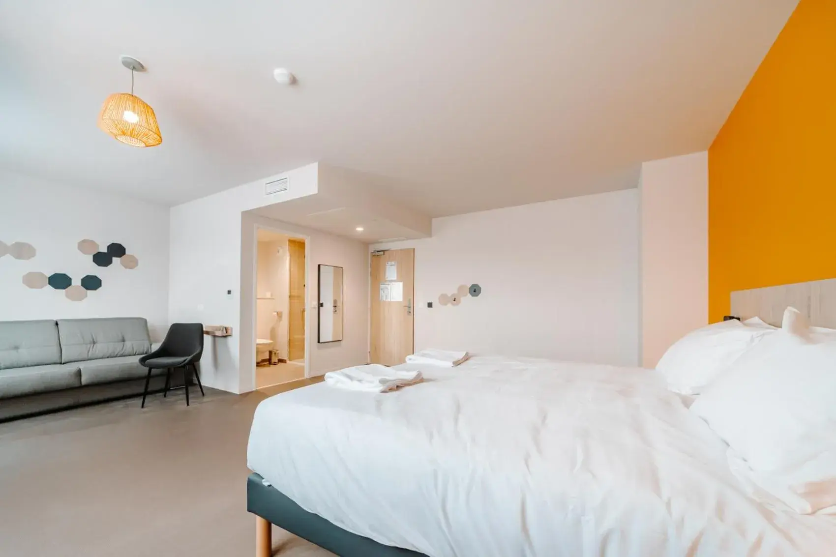 Family Room in Beelodge Hotel Blois Centre Family Room in Beelodge Hotel Blois Centre