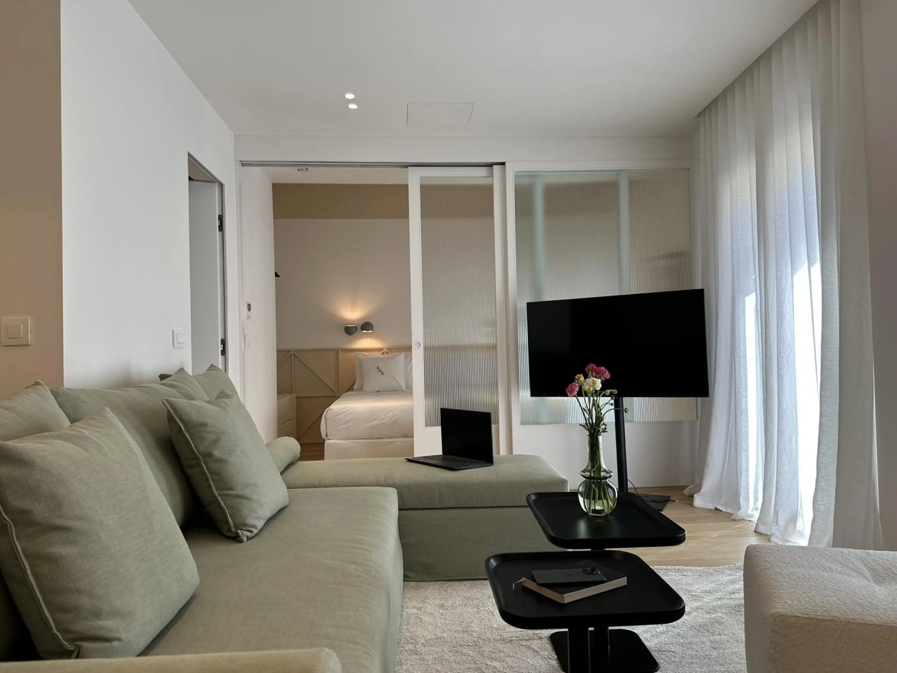 TV and multimedia in AIONION RESIDENCES by K&K