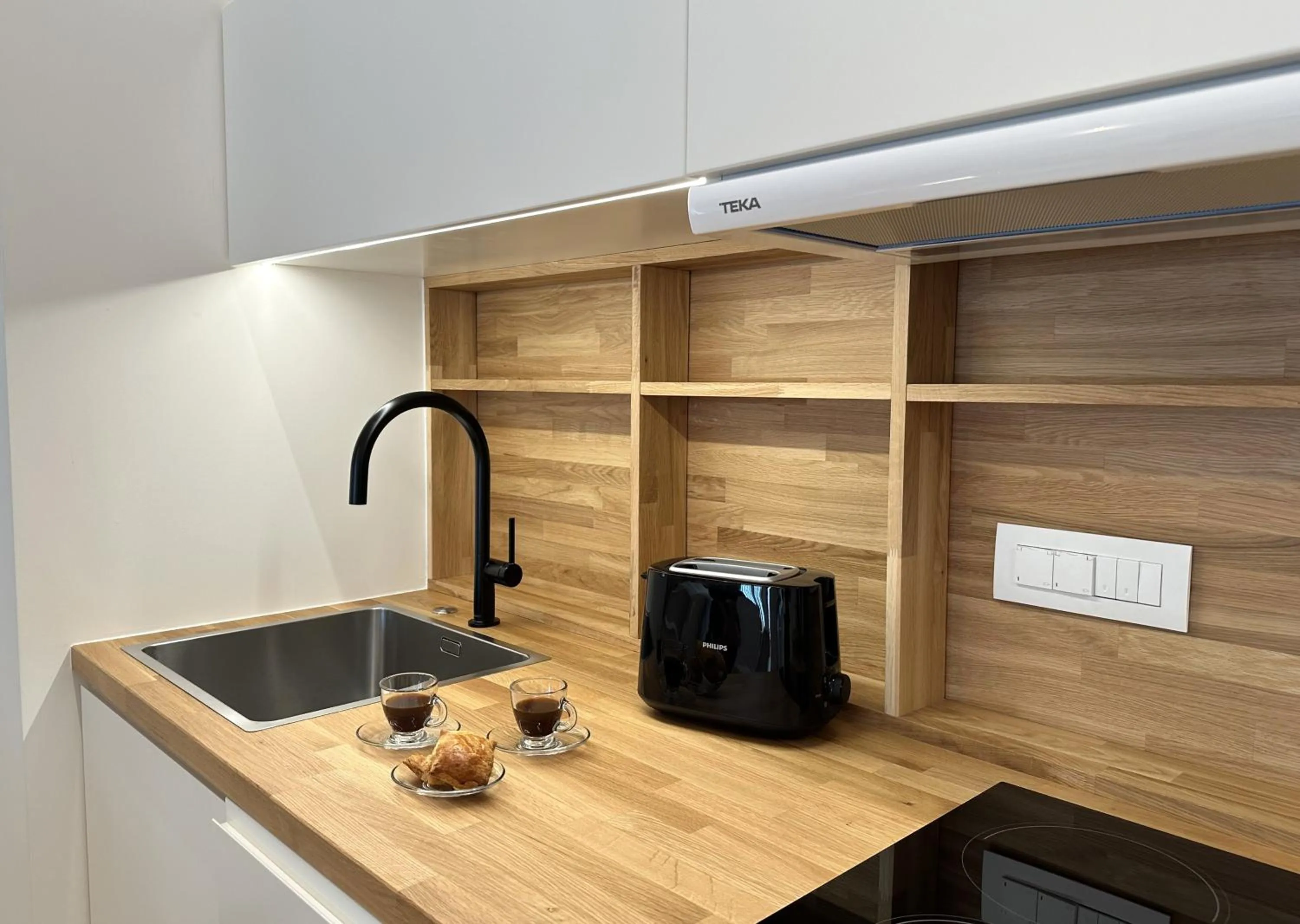 Coffee/tea facilities in AIONION RESIDENCES by K&K