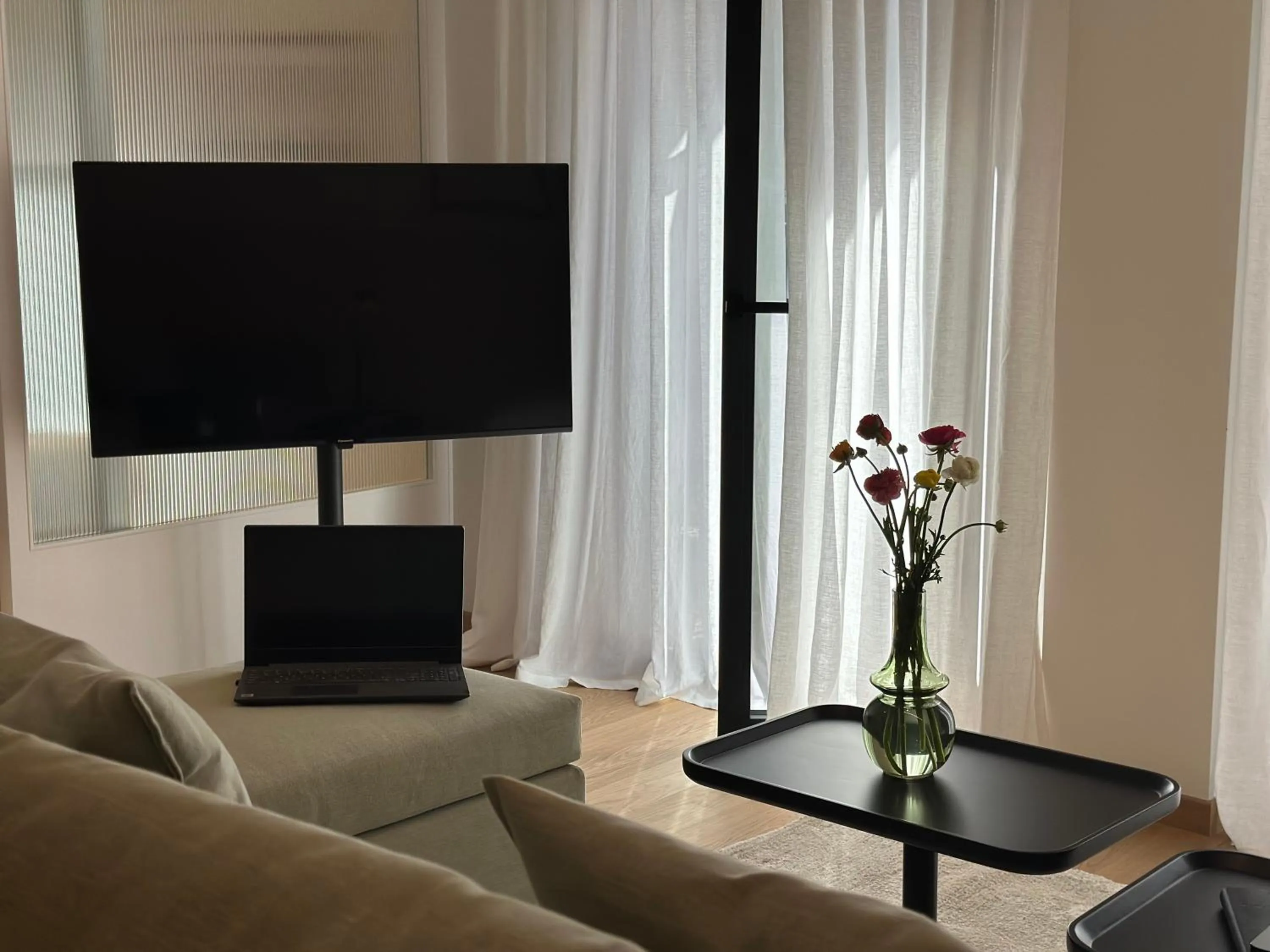 TV and multimedia in AIONION RESIDENCES by K&K