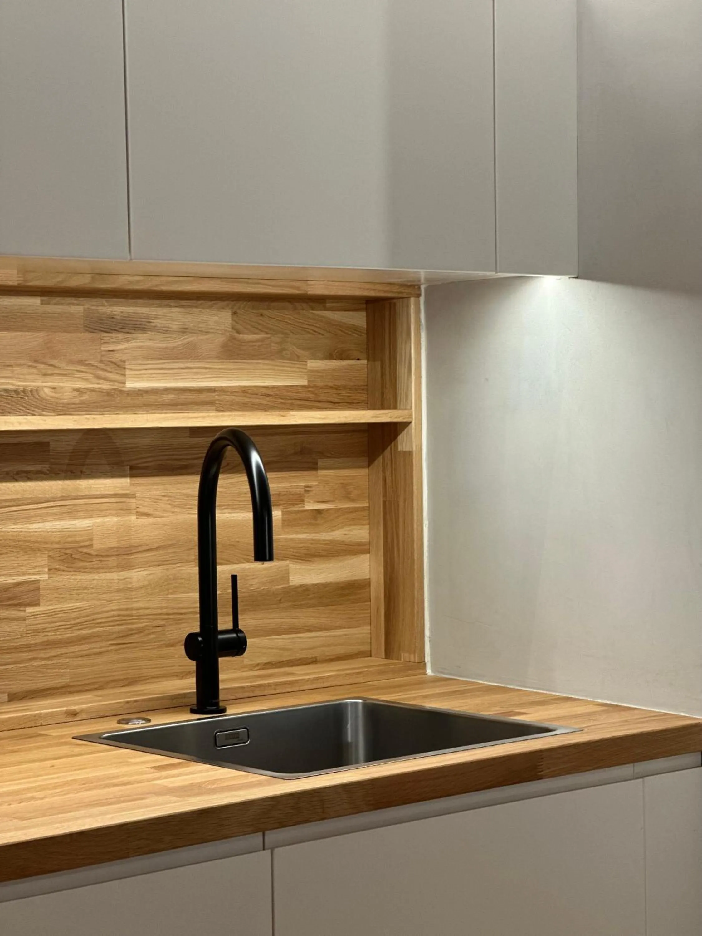 Kitchen or kitchenette in AIONION RESIDENCES by K&K