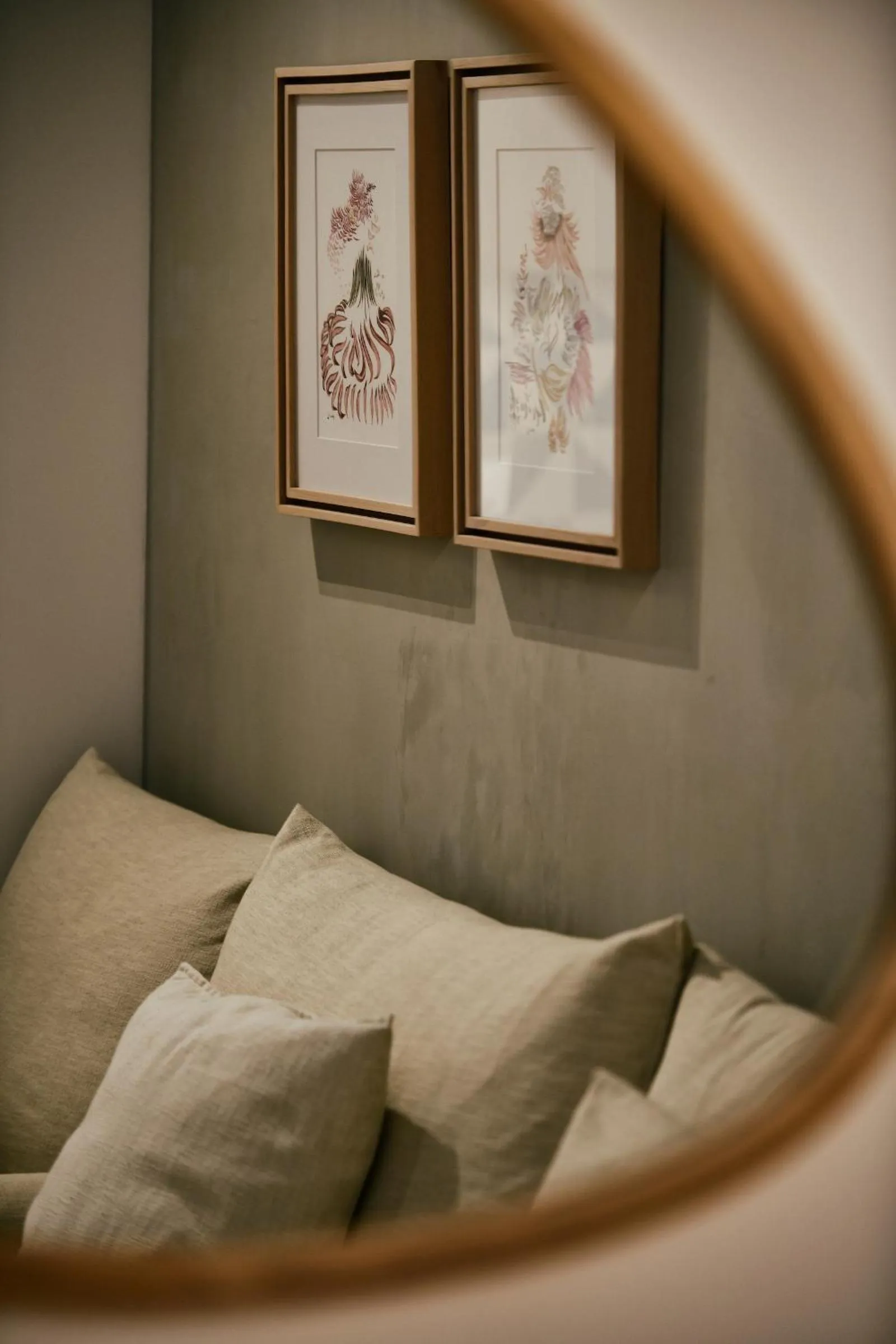 Living room, Bed in AIONION RESIDENCES by K&K