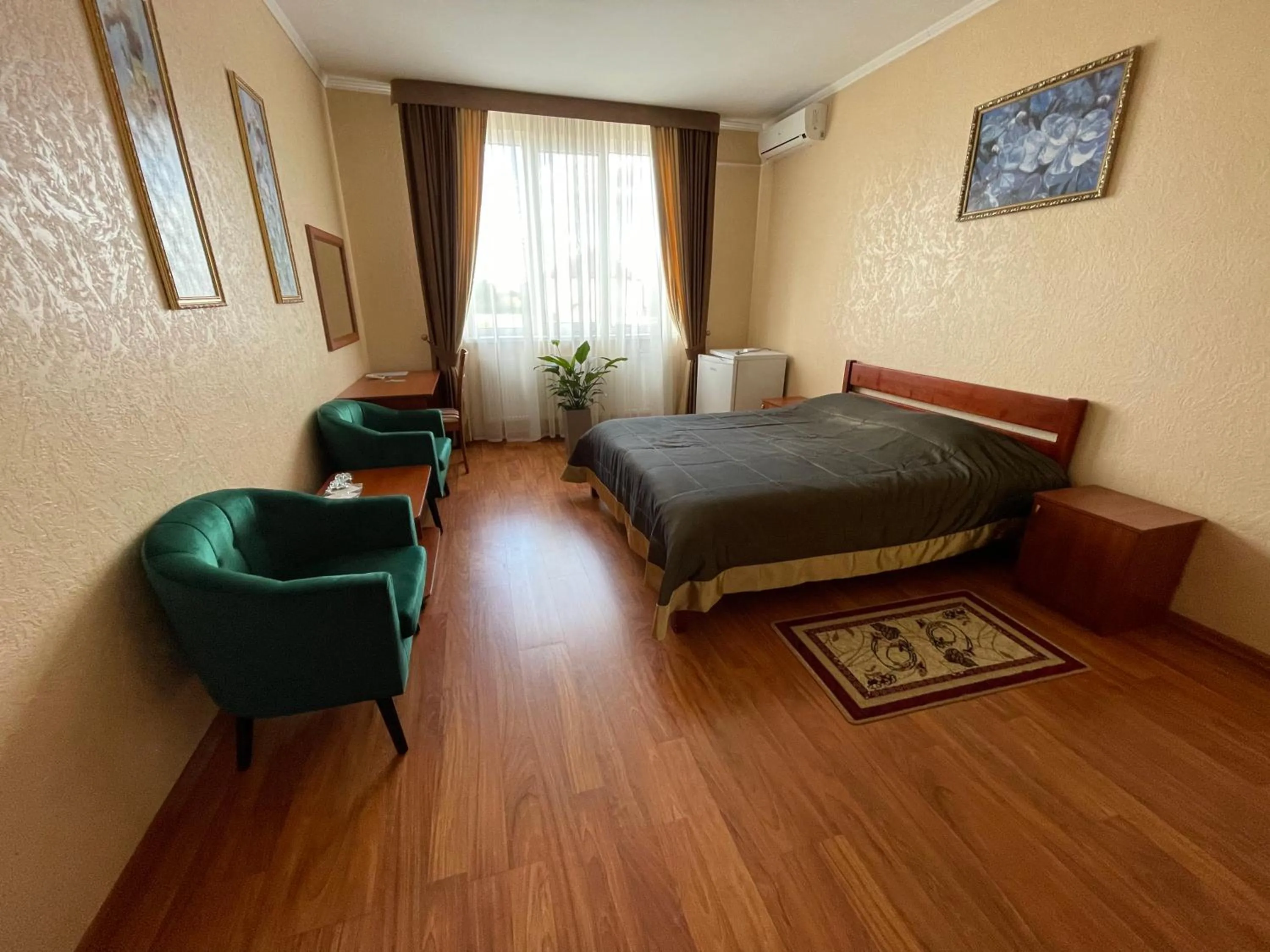 Bed in Yunist