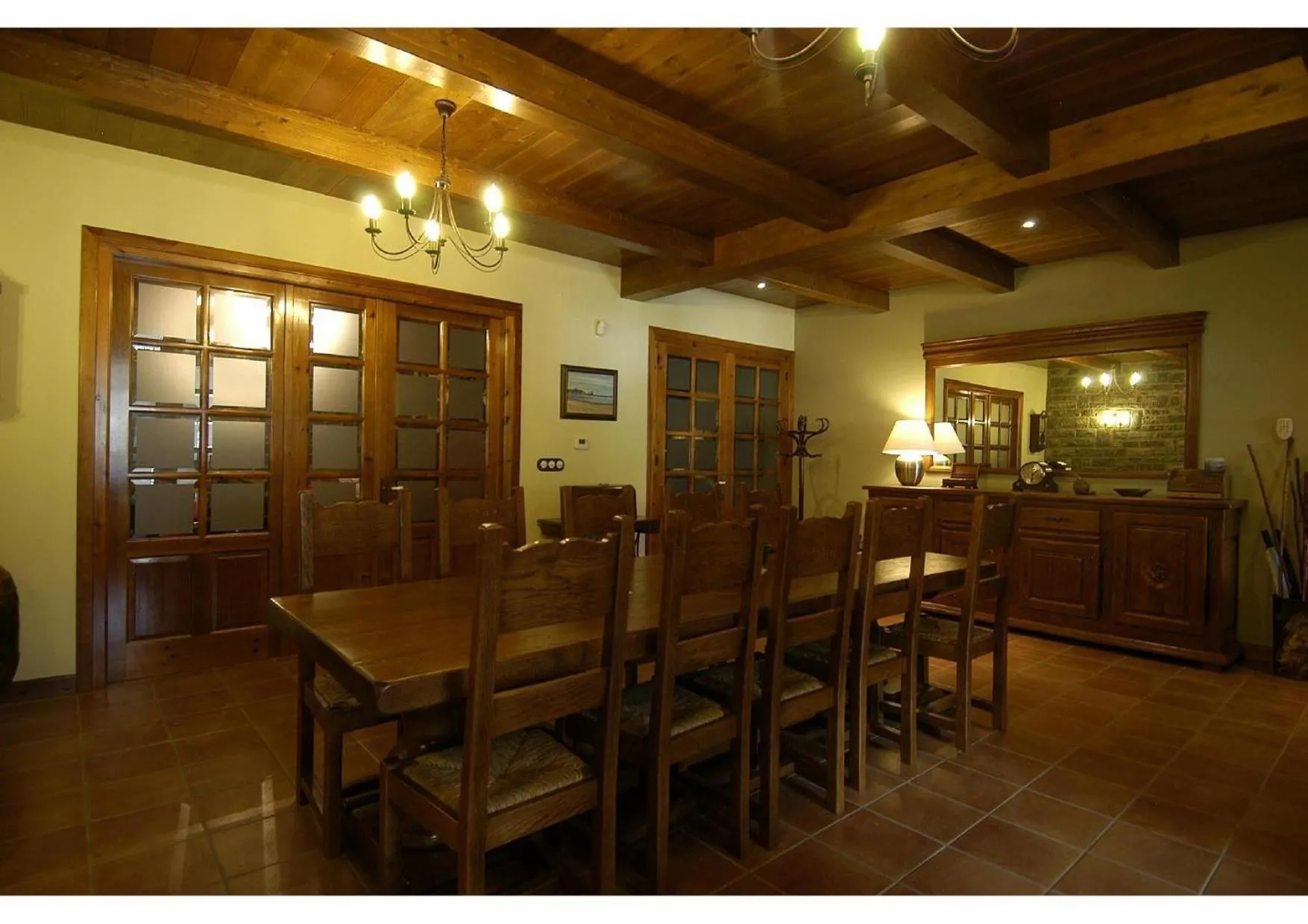 Communal lounge/ TV room in Hotel Rural El Portón de Murillo
