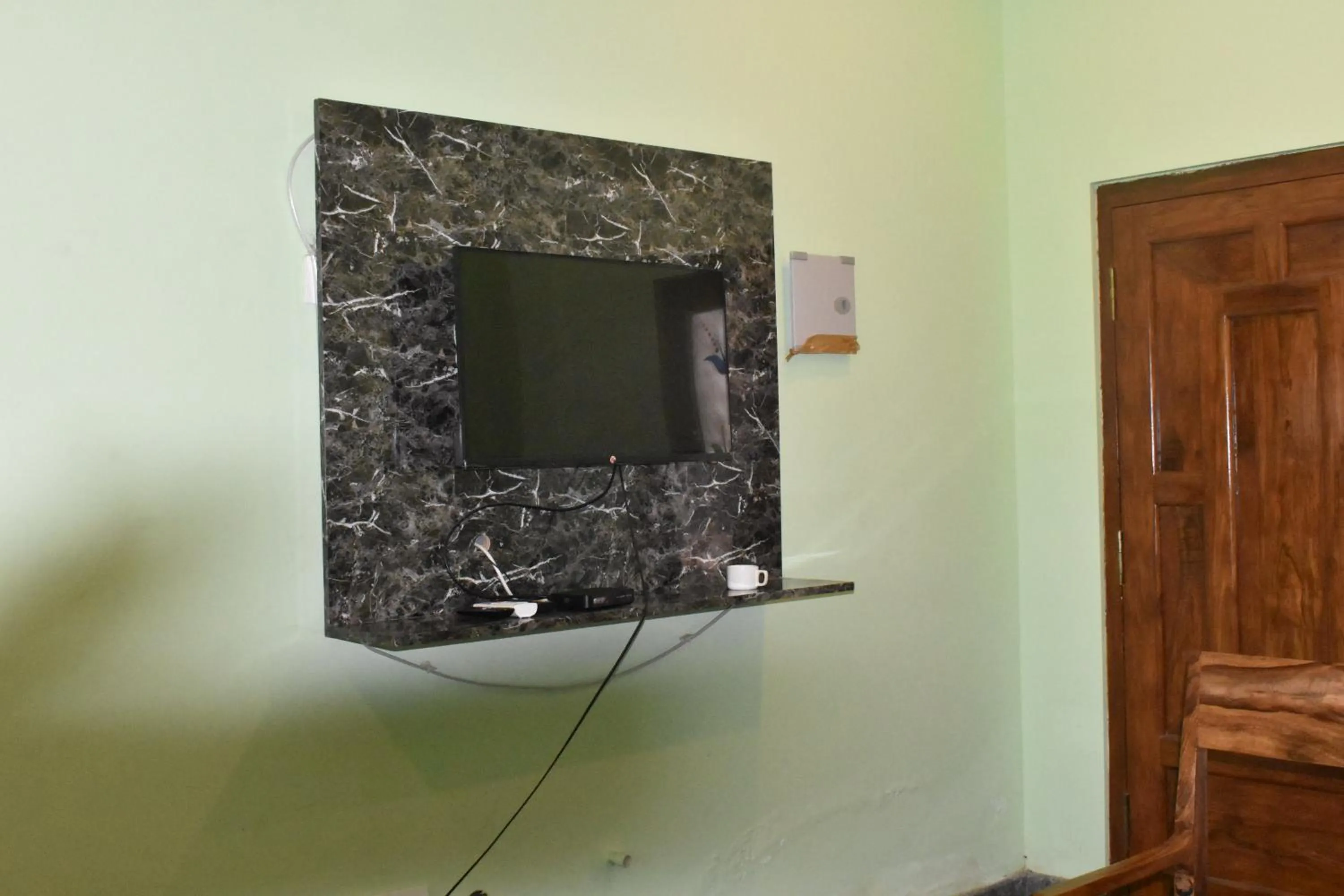TV and multimedia in Yelagiri GoldHill Resort