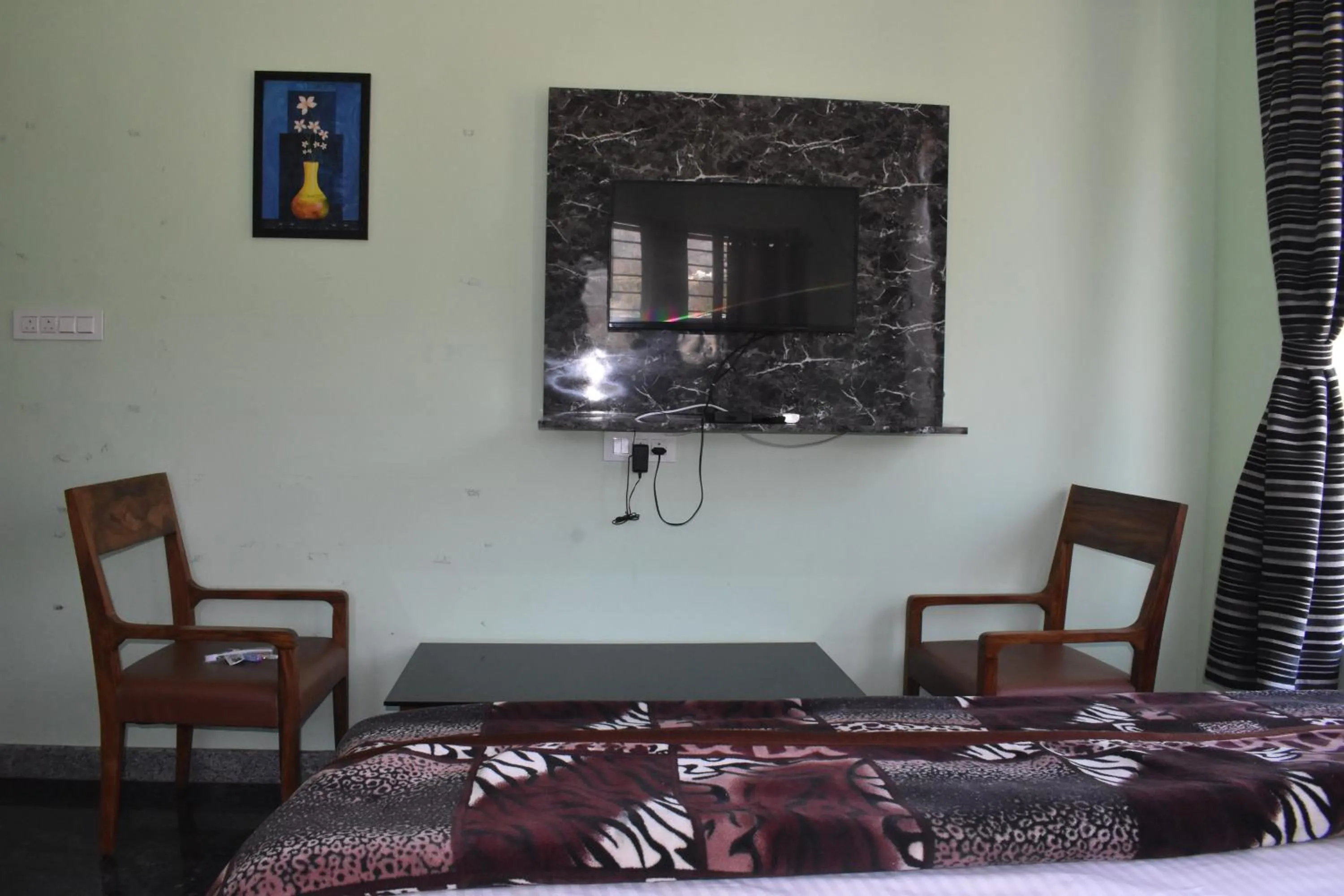 Photo of the whole room, Bed in Yelagiri GoldHill Resort