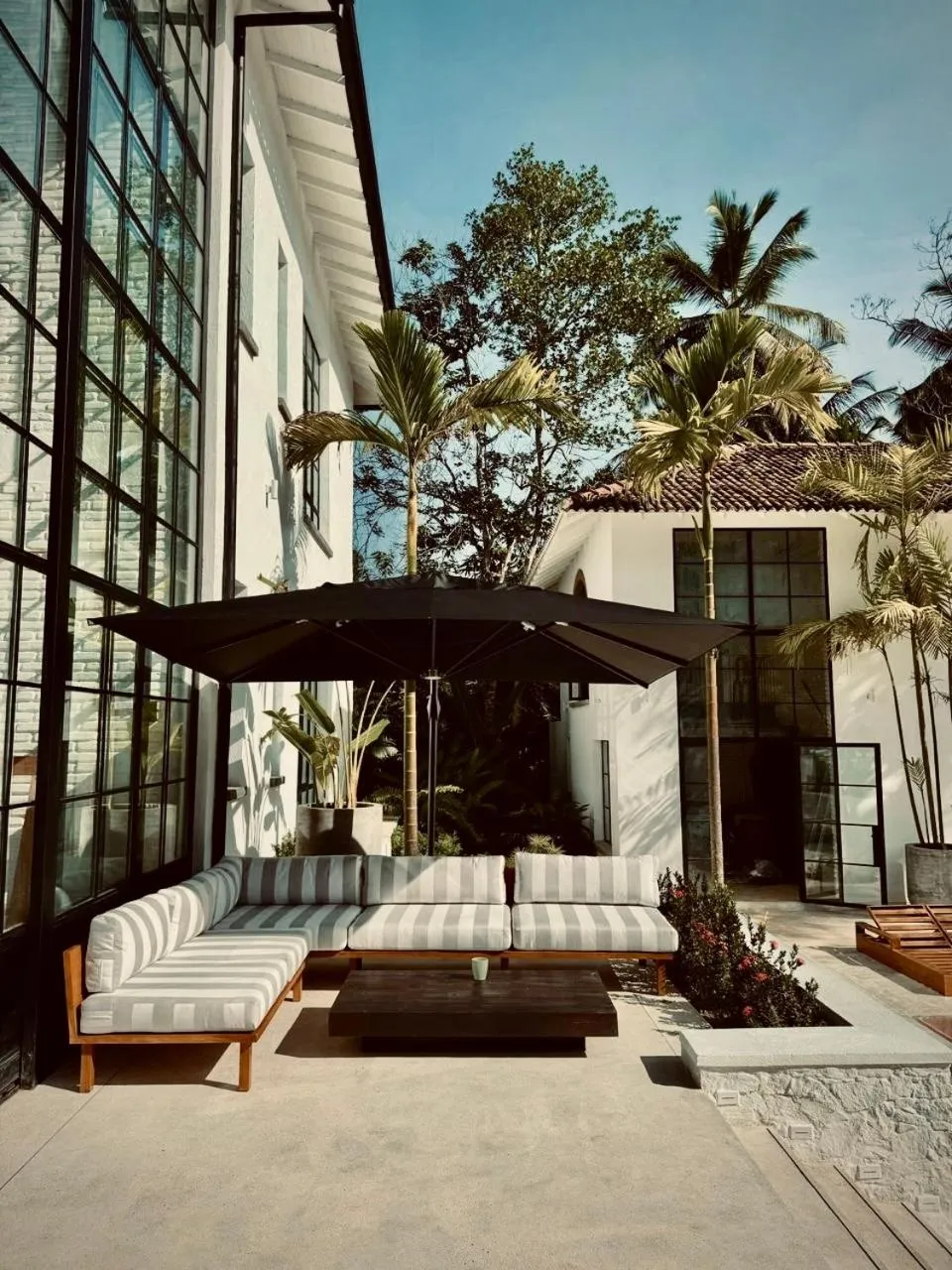 Swimming pool in Miss Ceylon