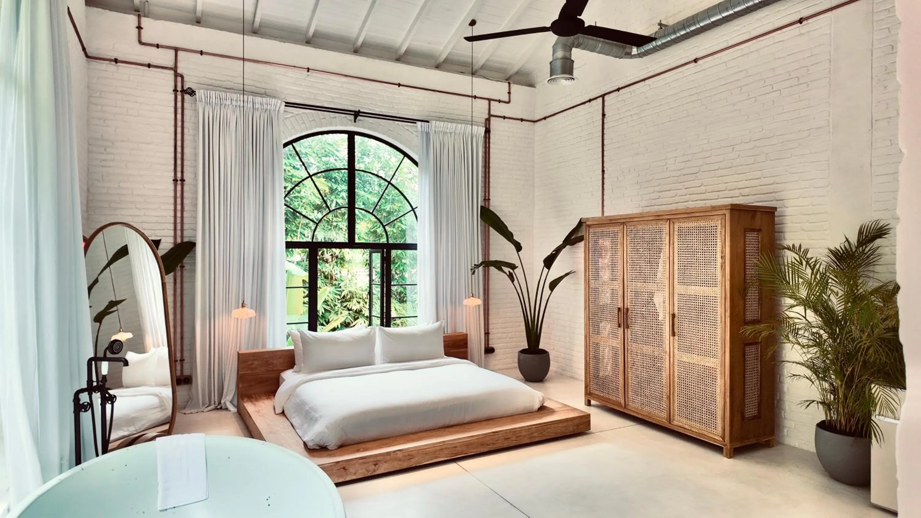 Bedroom, Bed in Miss Ceylon