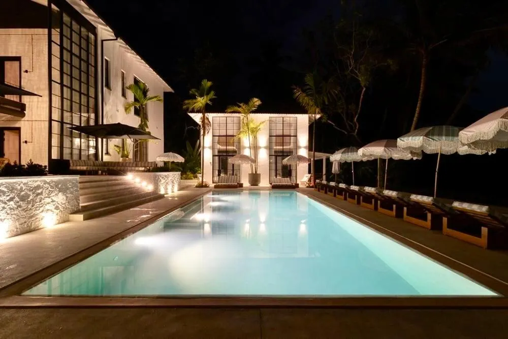 Swimming pool in Miss Ceylon