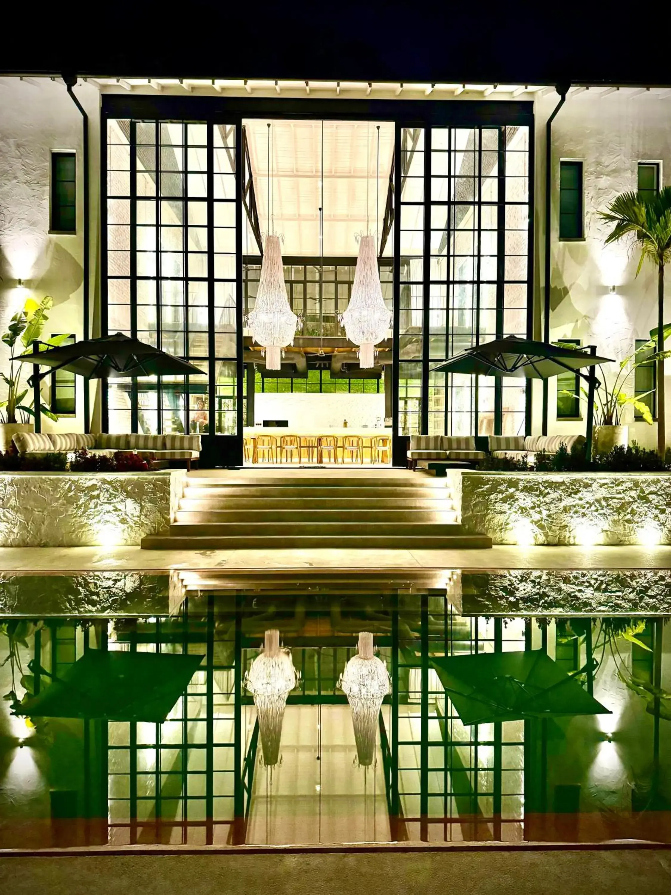 Property building in Miss Ceylon Property building in Miss Ceylon