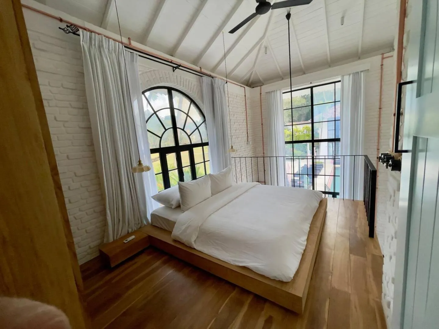 Bedroom, Bed in Miss Ceylon