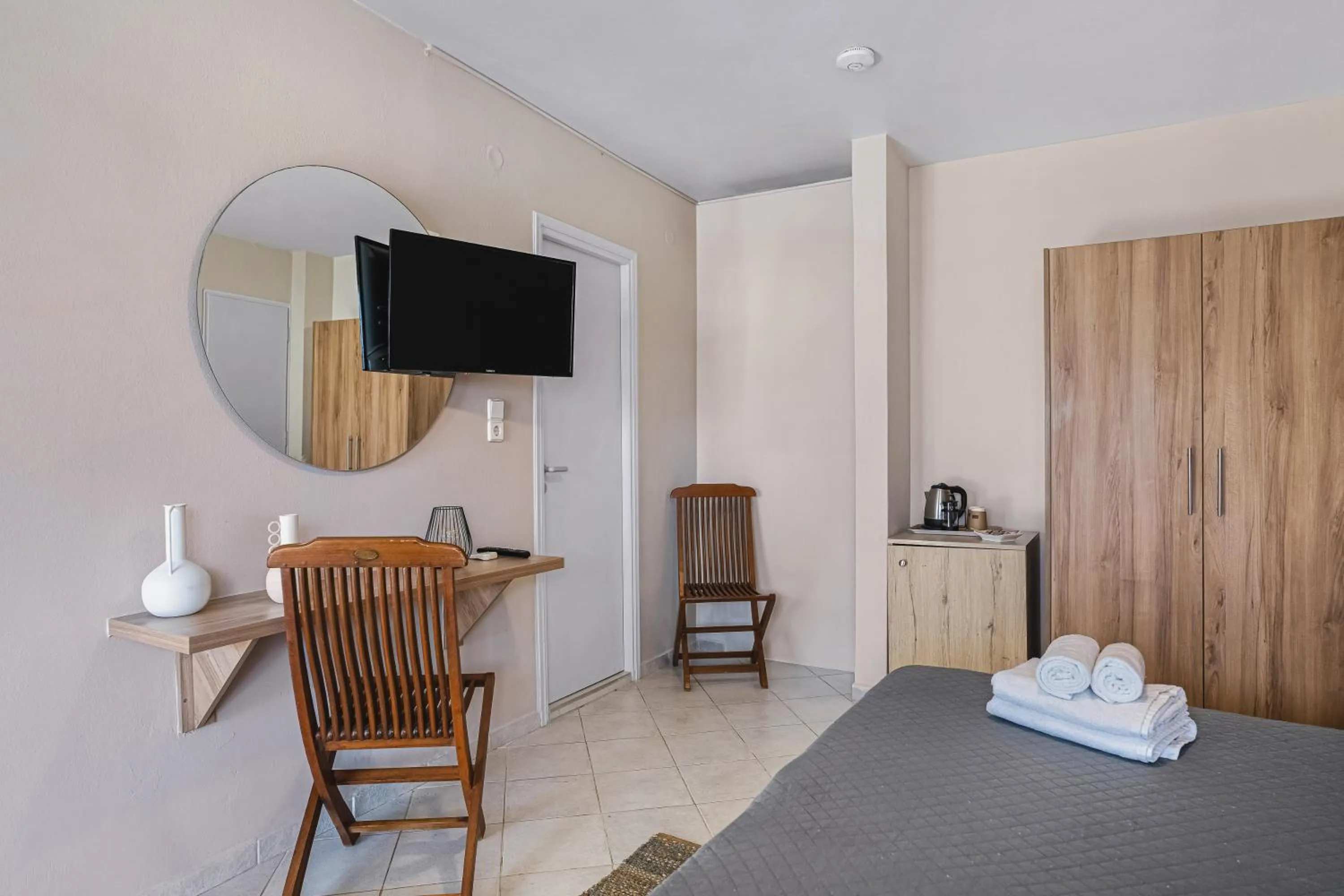 Bed in Yria Beach Hotel