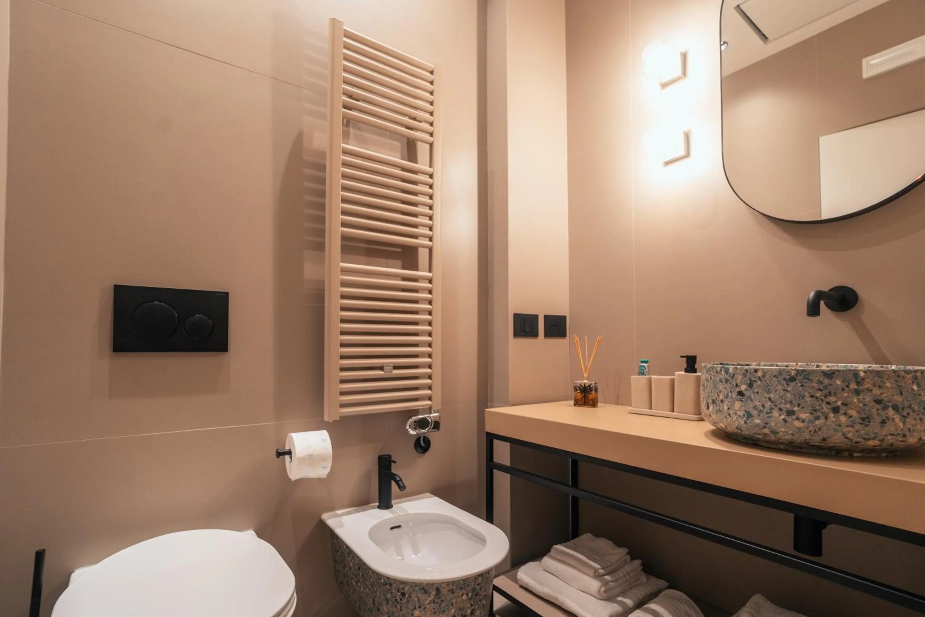 Bathroom in The Flow - Via Del Corso