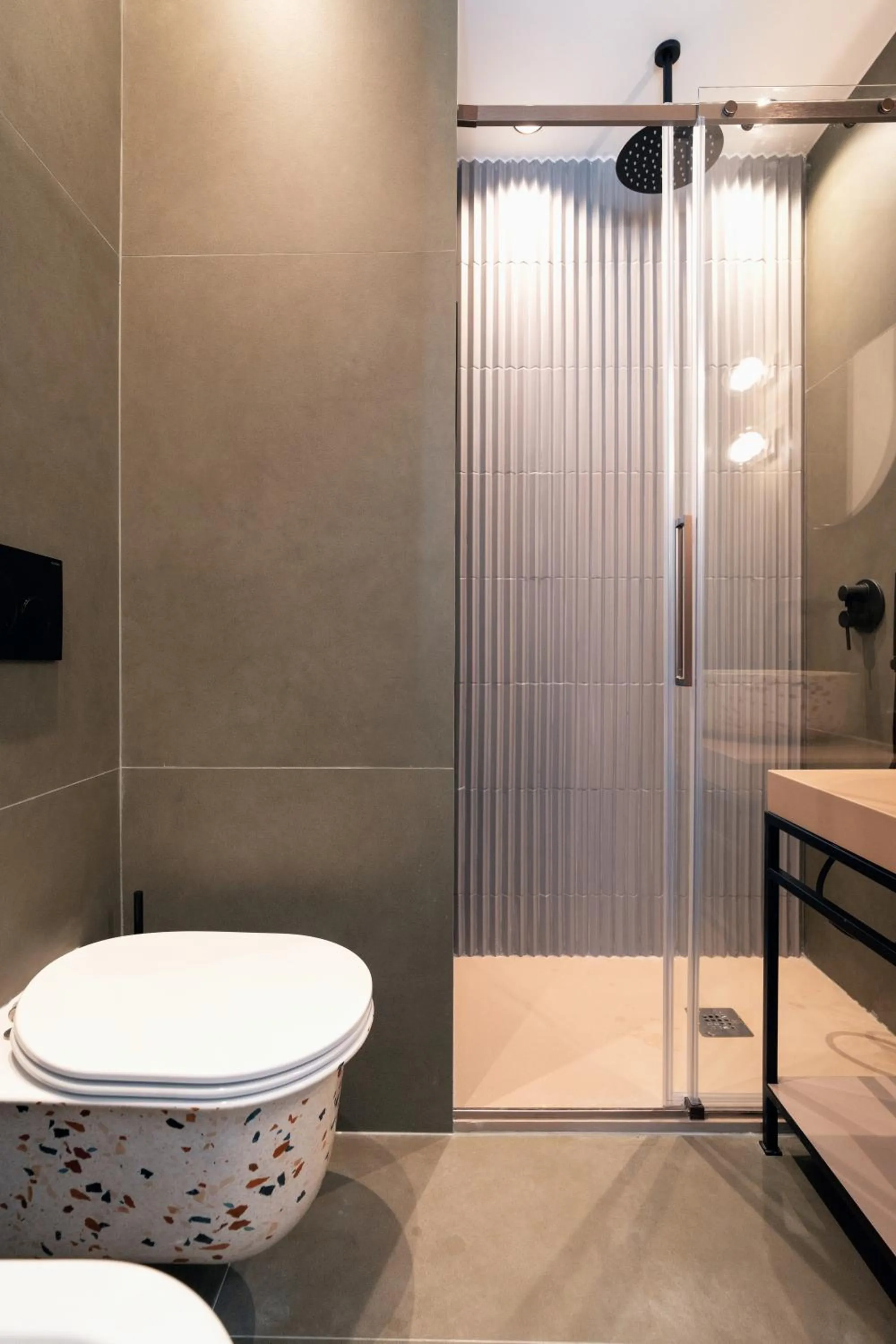 Toilet in The Flow - Via Del Corso