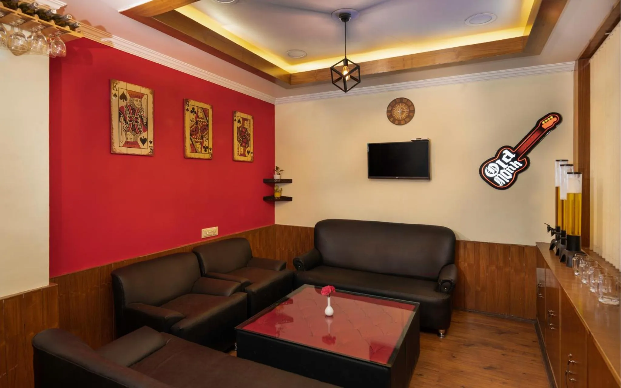 Communal lounge/ TV room in Shobla Royale