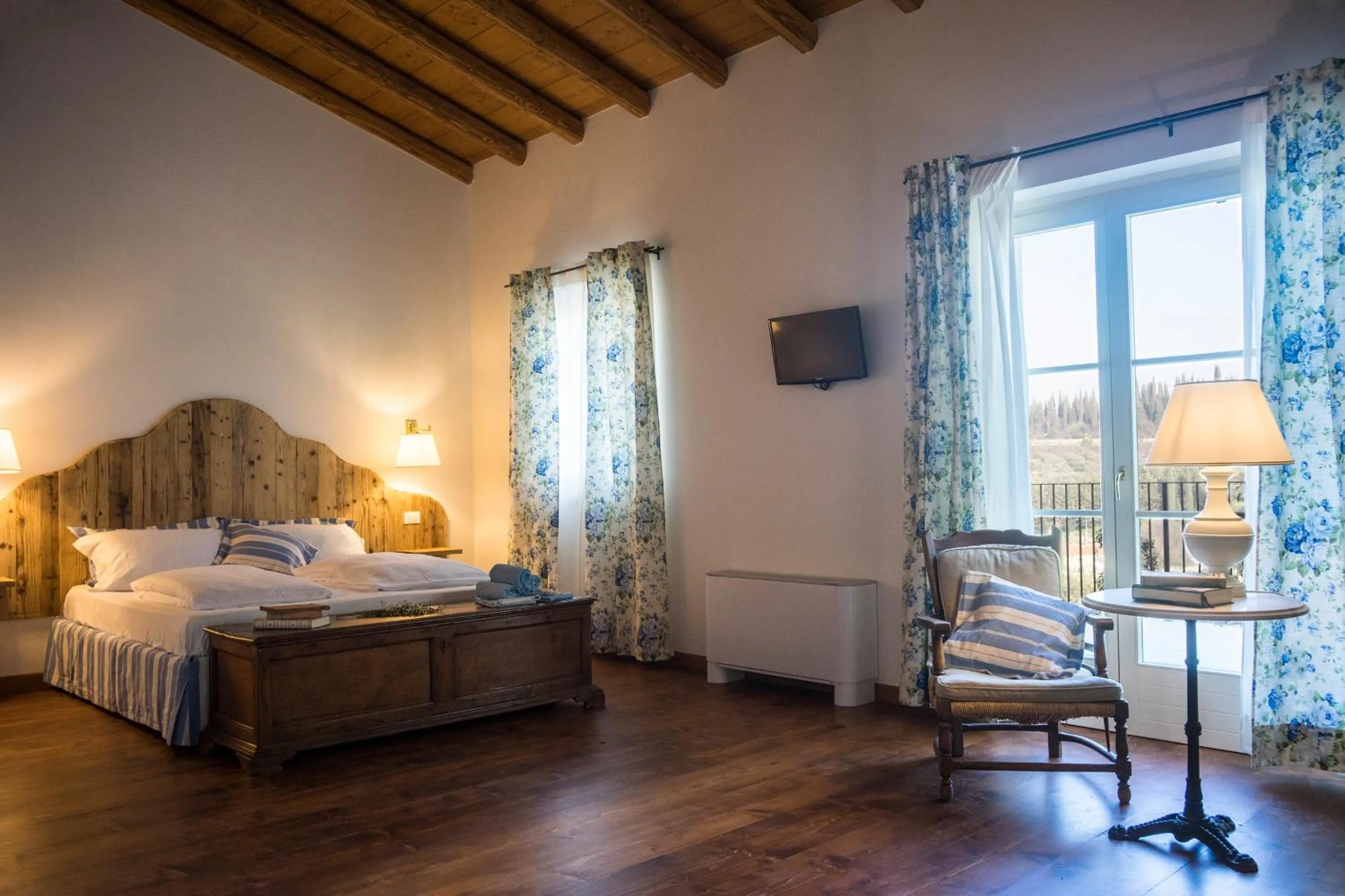 Bedroom, Bed in La Vineria di San Mattia