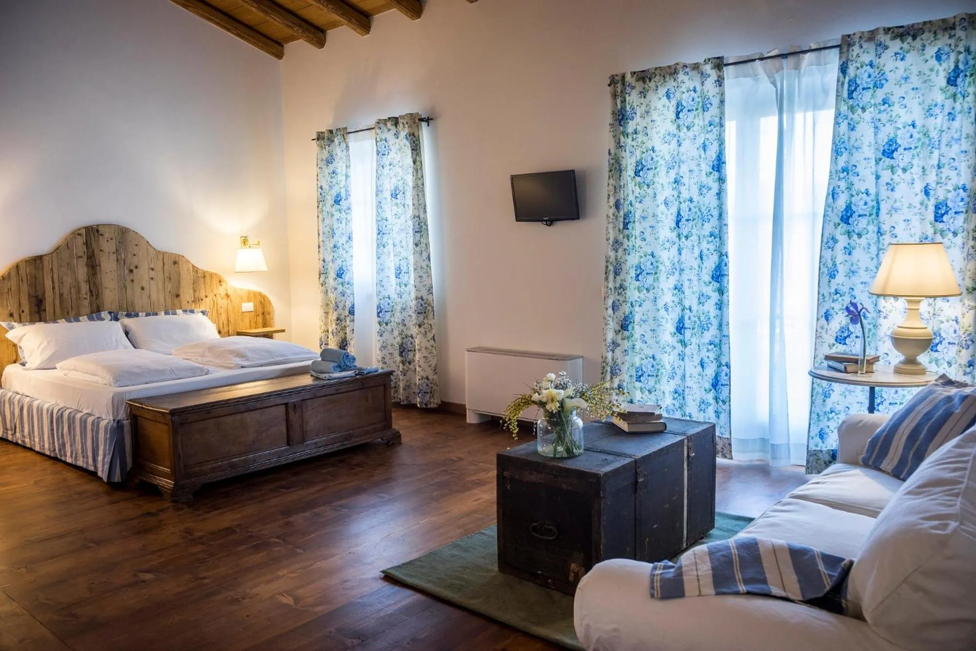 Bedroom, Bed in La Vineria di San Mattia