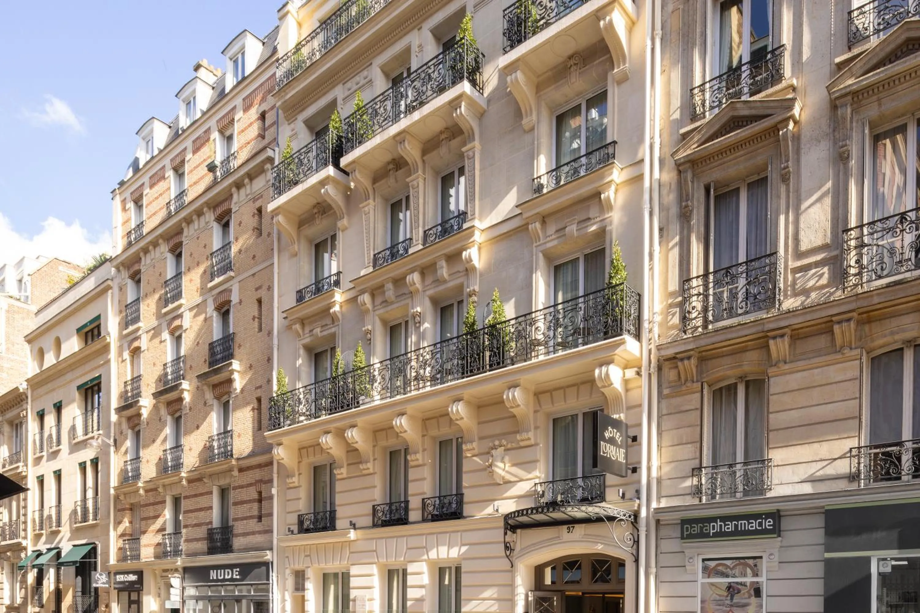 Property building in Hôtel L'Ormaie & Spa