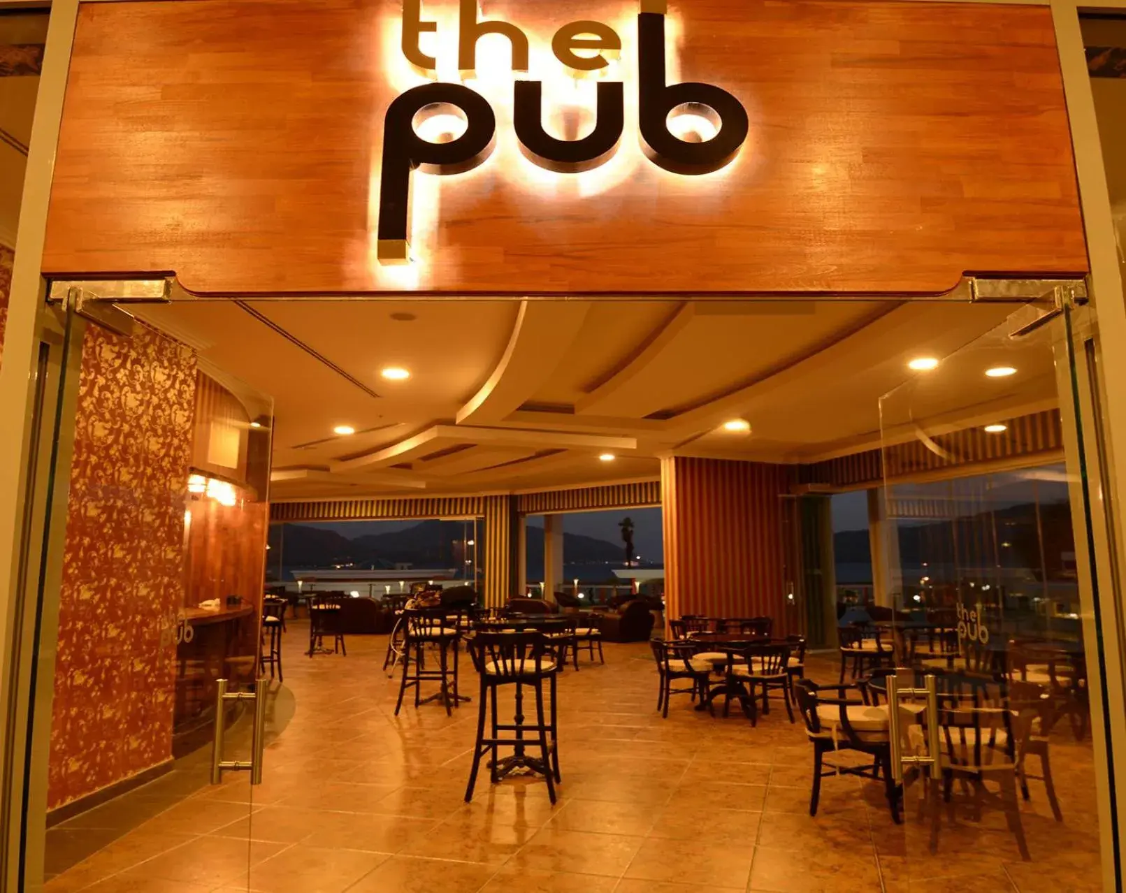 Lounge or bar in Green Nature Diamond Lounge or bar in Green Nature Diamond