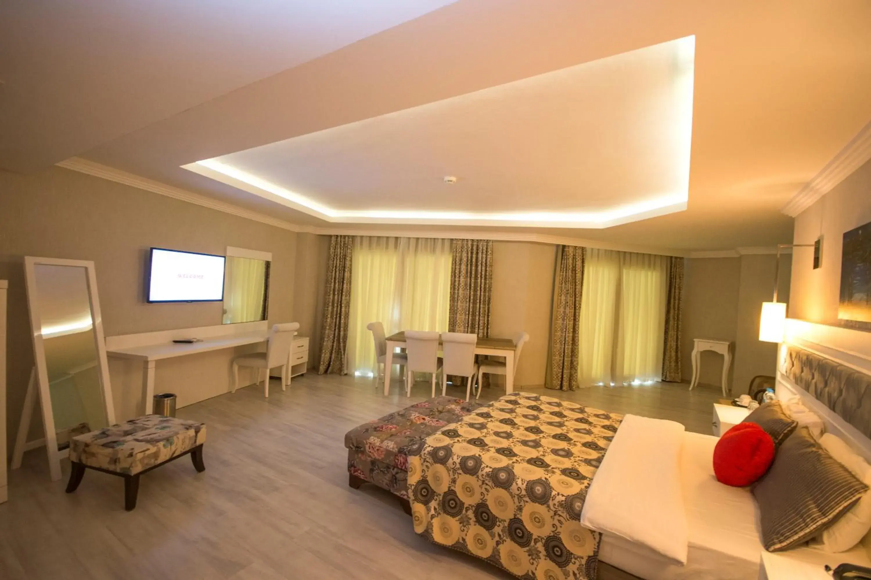 Bed in Green Nature Diamond Bed in Green Nature Diamond