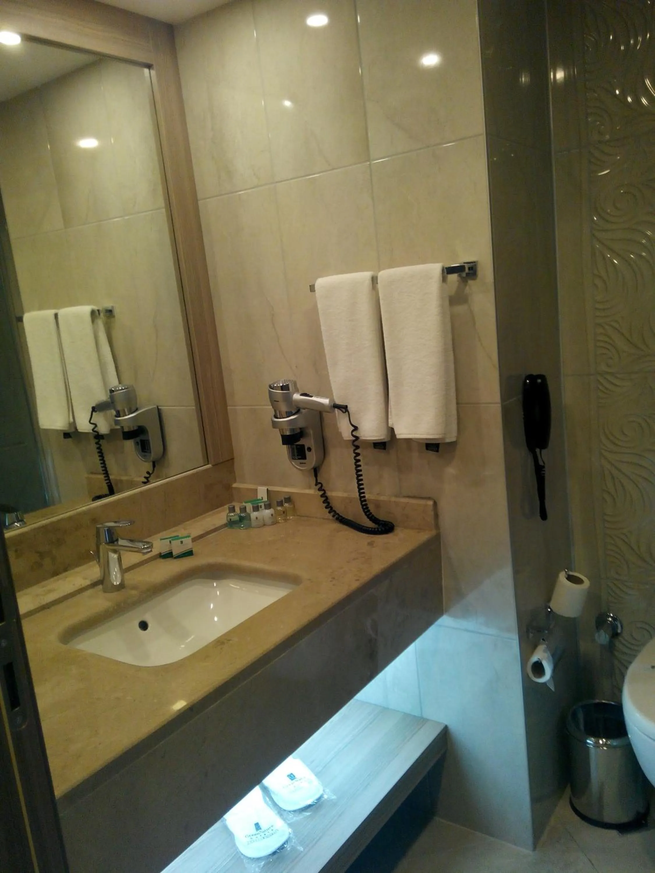 Bathroom in Green Nature Diamond