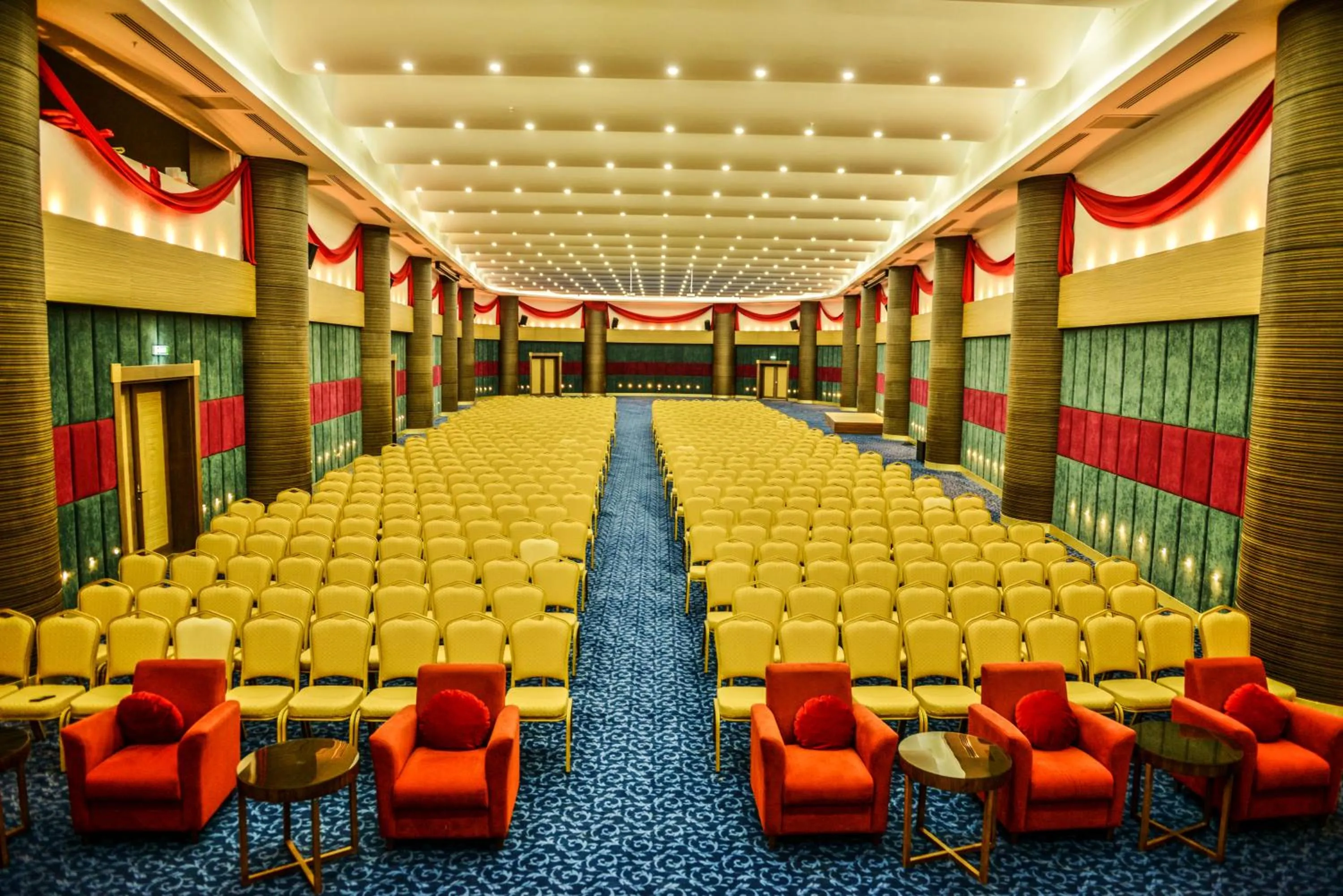 Meeting/conference room in Green Nature Diamond