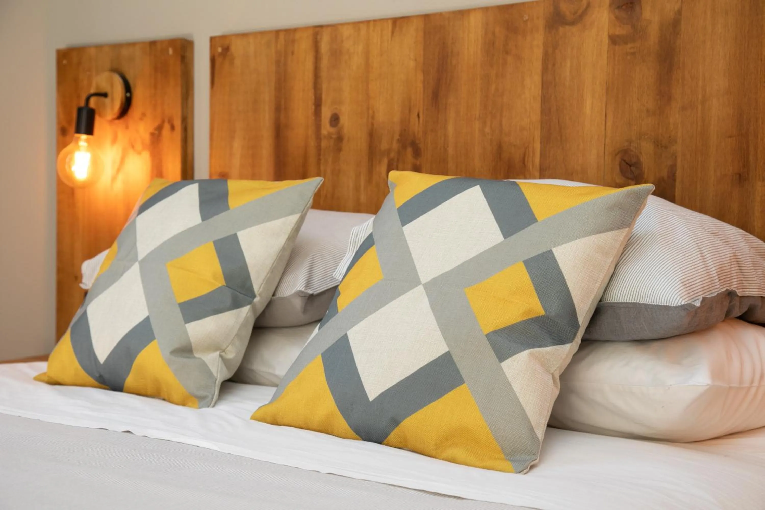 Decorative detail, Bed in Jardinets Guest House