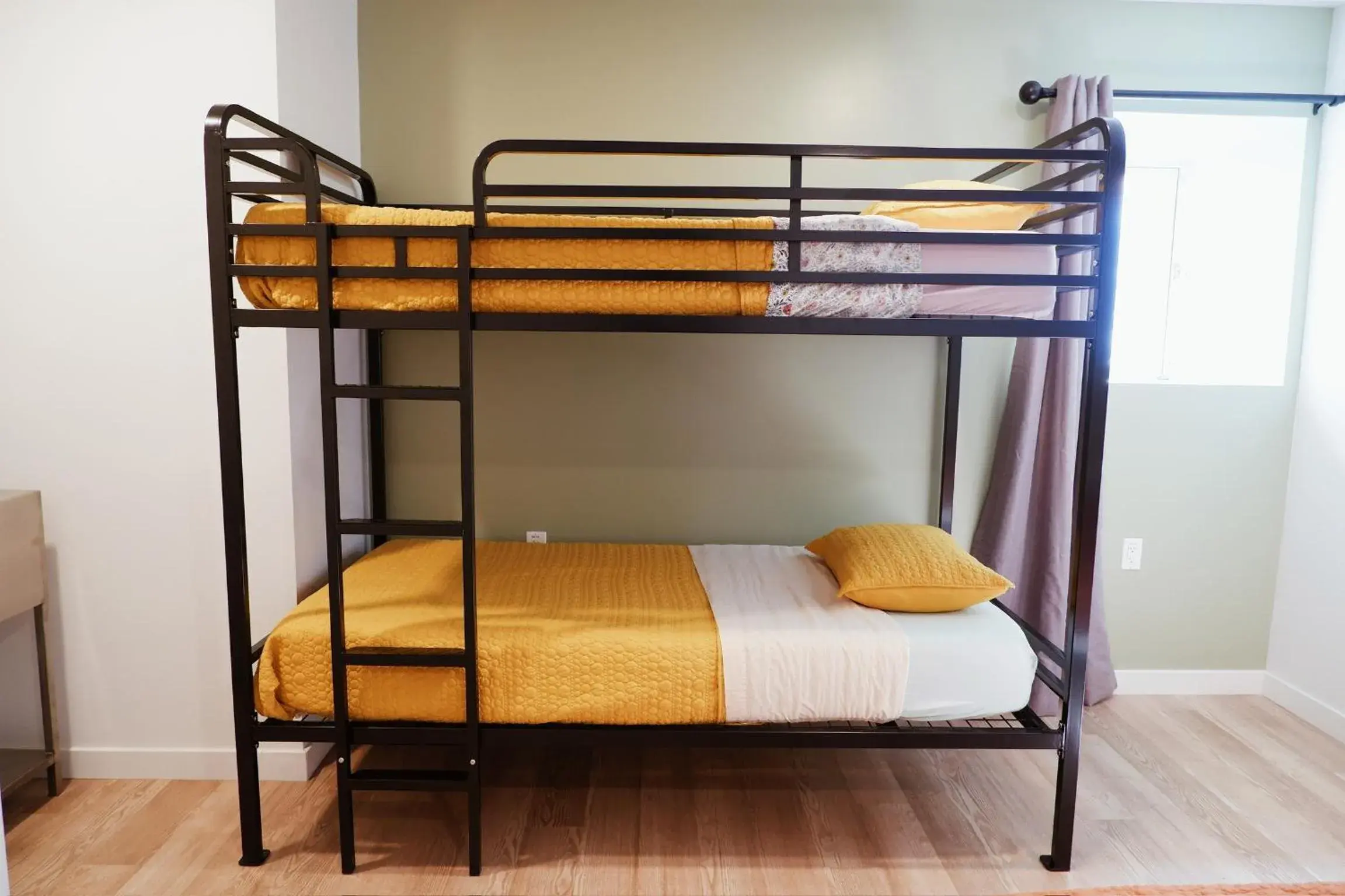 Single Bed in Dormitory Room in Monterey Hostel Single Bed in Dormitory Room in Monterey Hostel