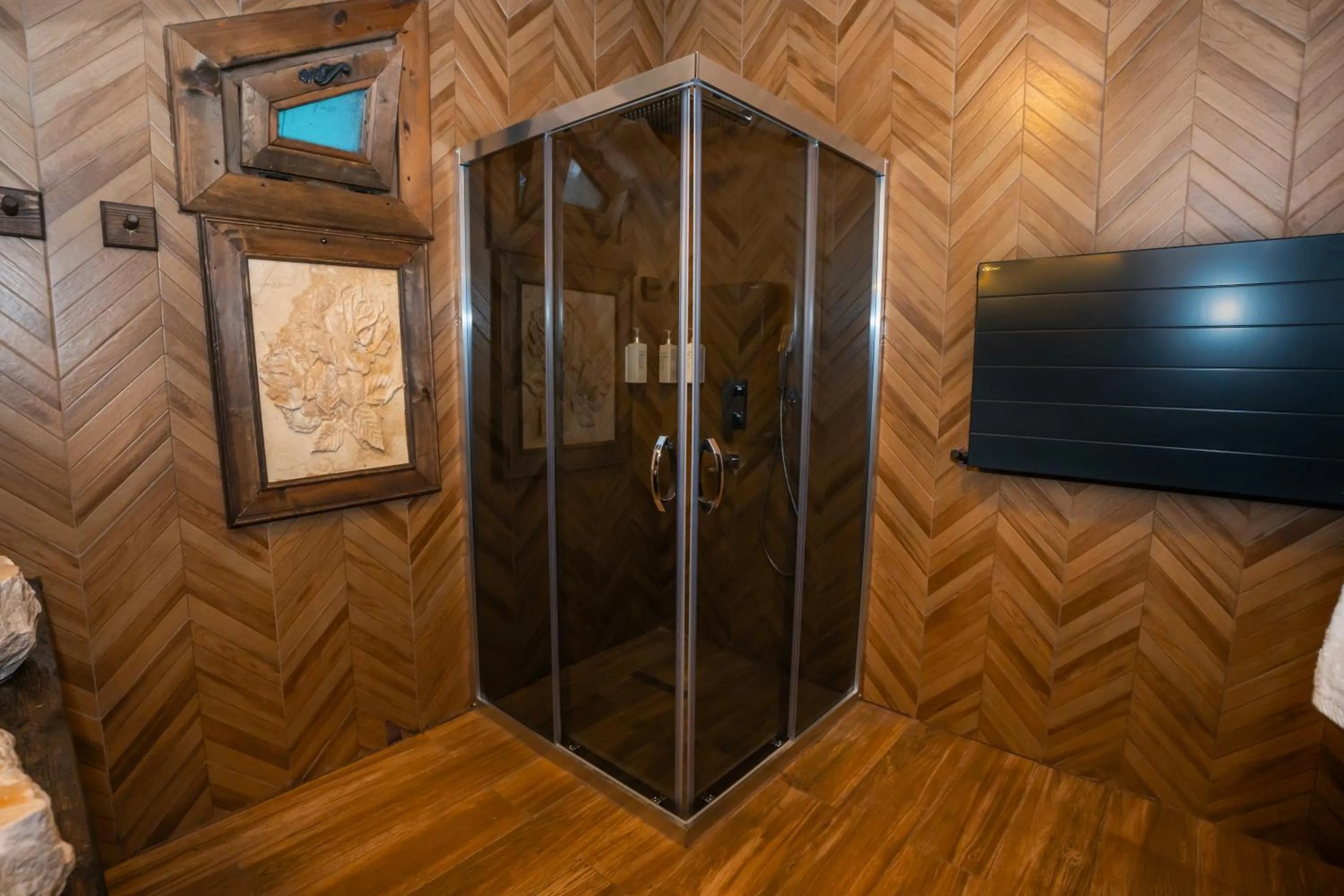 Bİ ABANT MASALI VİLLAGE HOTEL