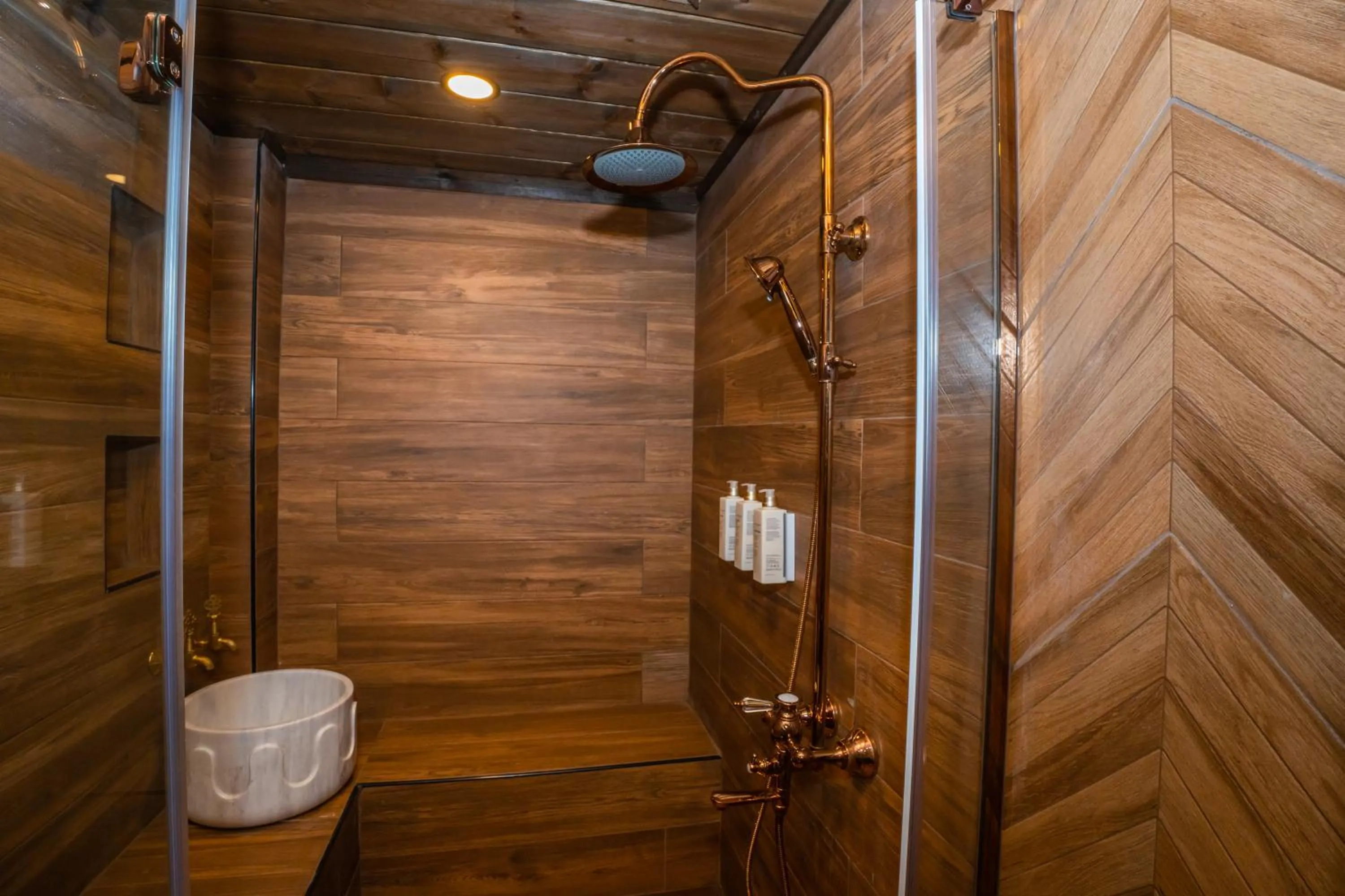 Bİ ABANT MASALI VİLLAGE HOTEL