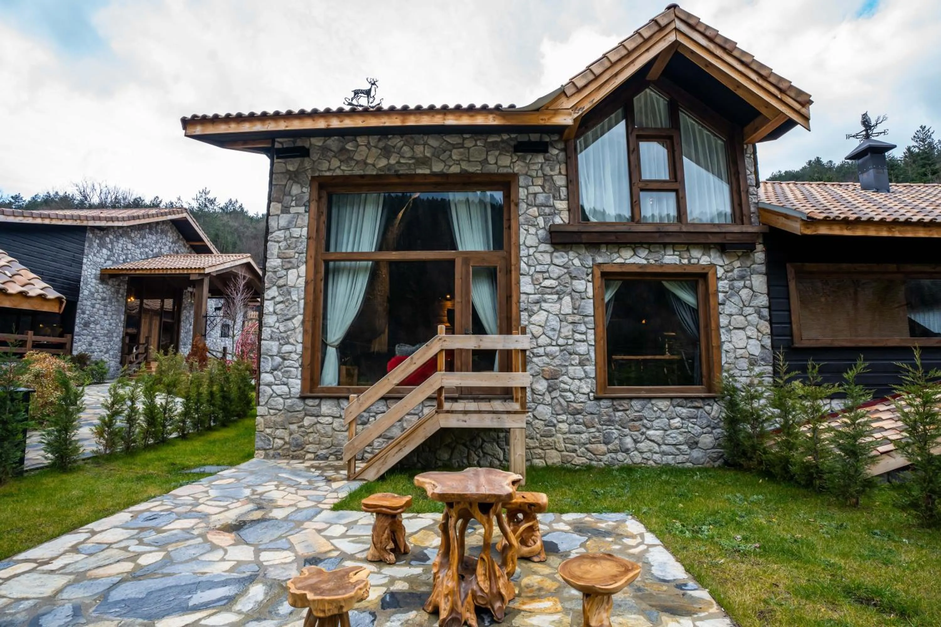 Bİ ABANT MASALI VİLLAGE HOTEL