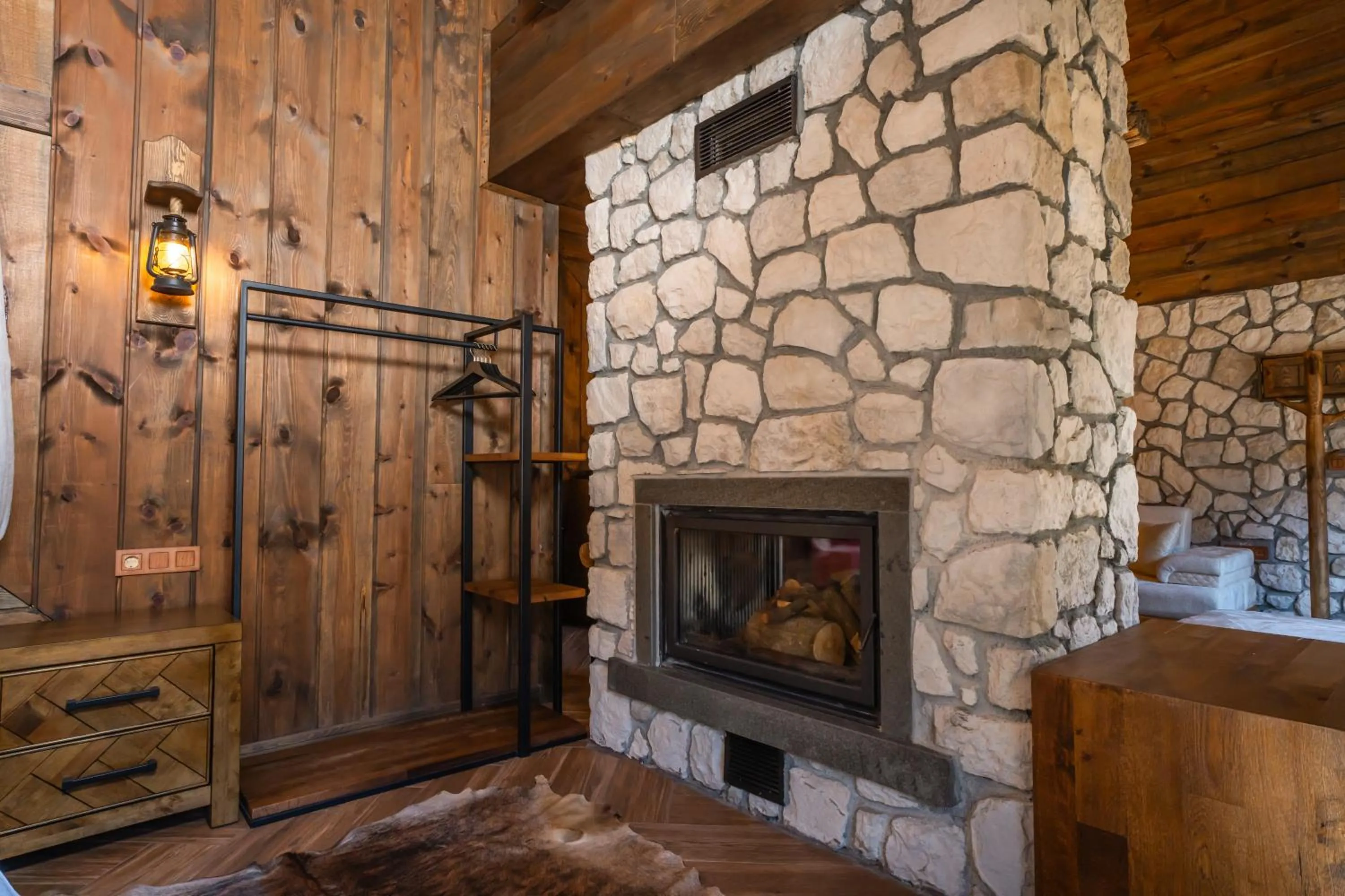 Bİ ABANT MASALI VİLLAGE HOTEL