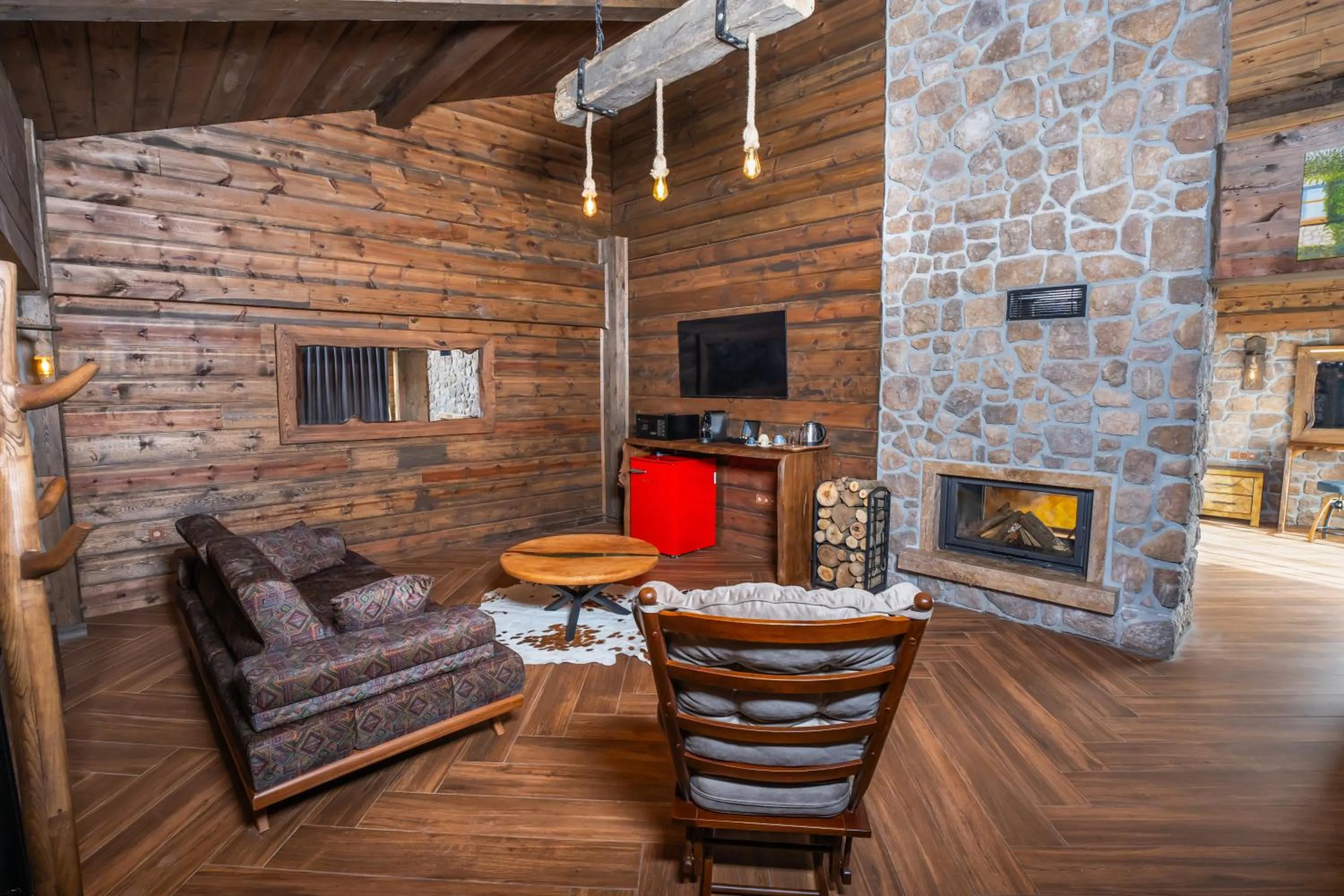 Bİ ABANT MASALI VİLLAGE HOTEL