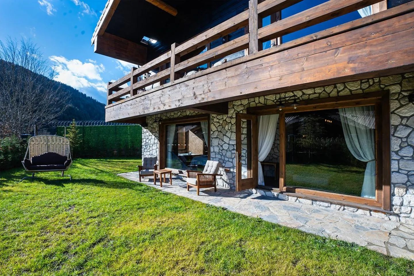 Garden in Bİ ABANT MASALI VİLLAGE HOTEL