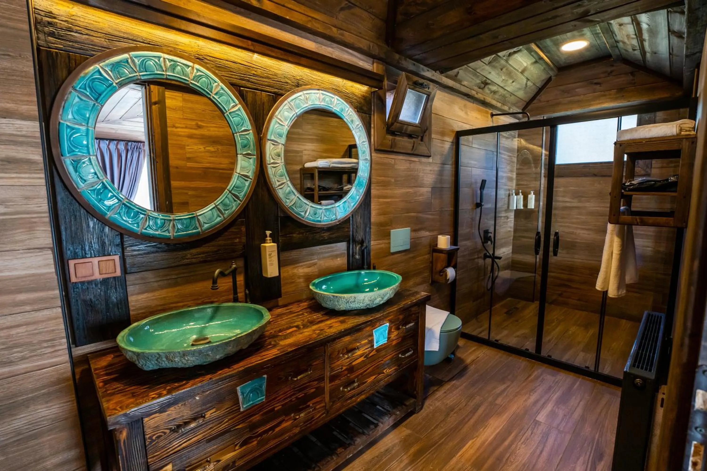 Bİ ABANT MASALI VİLLAGE HOTEL